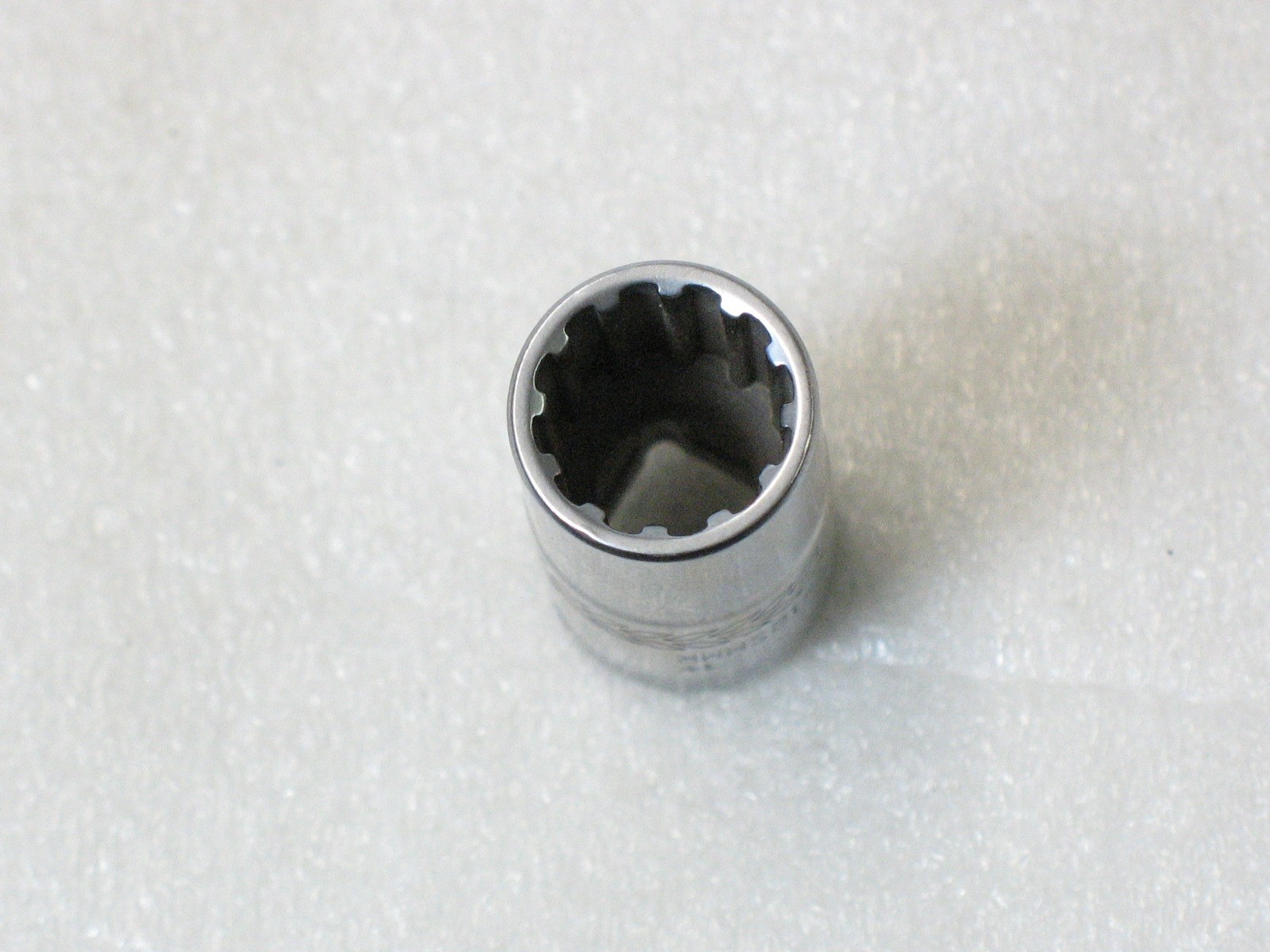 MAC Tools 3/8″ Drive 12mm Shallow Chrome Spline Socket X12SMMR