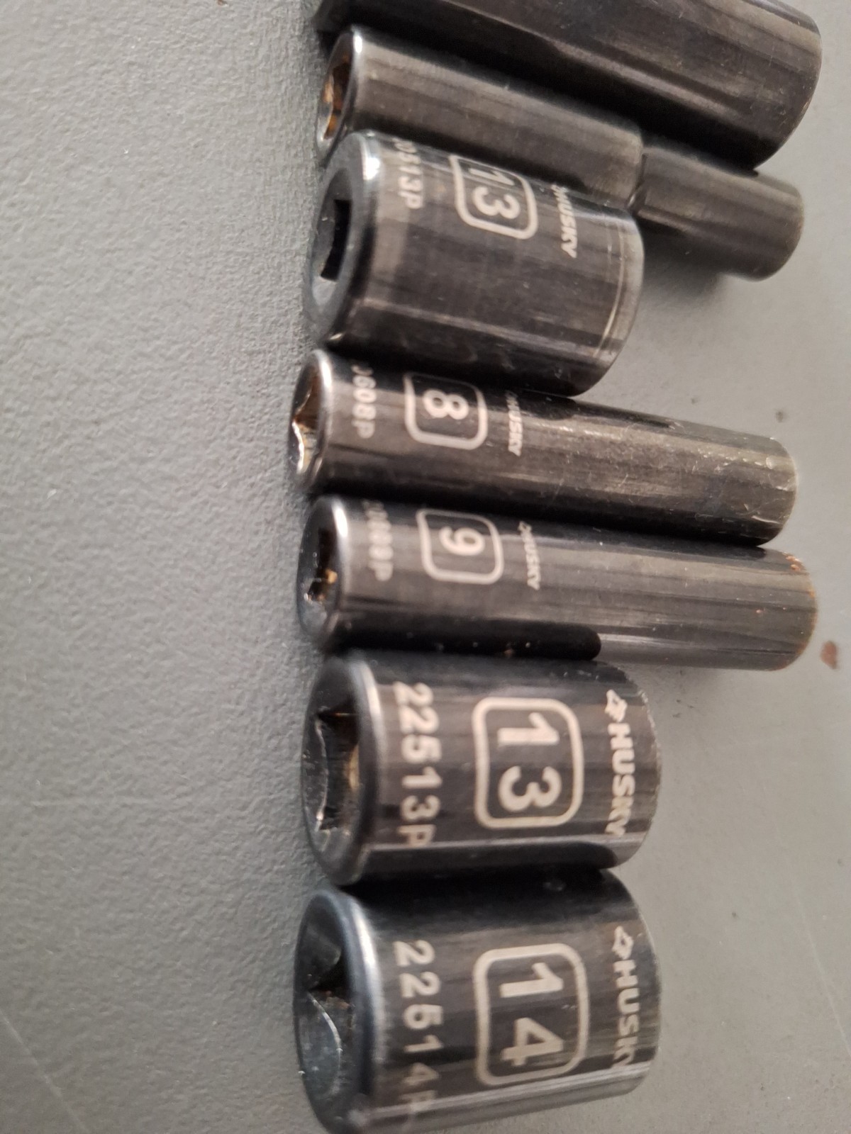 husky pro black socket set Of 13