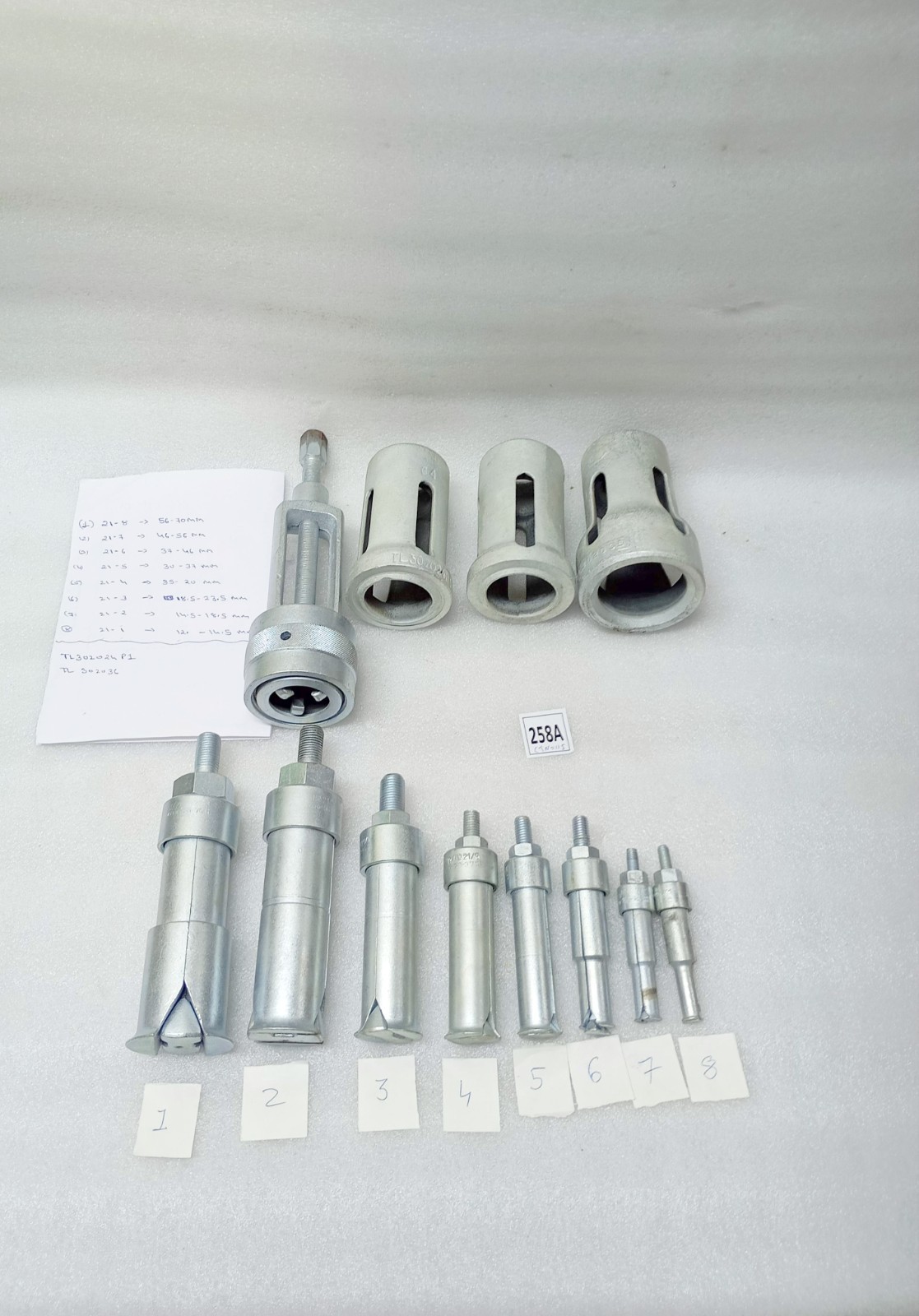 KUKKO EXTRACTOR KIT Bearing Puller 12-70mm