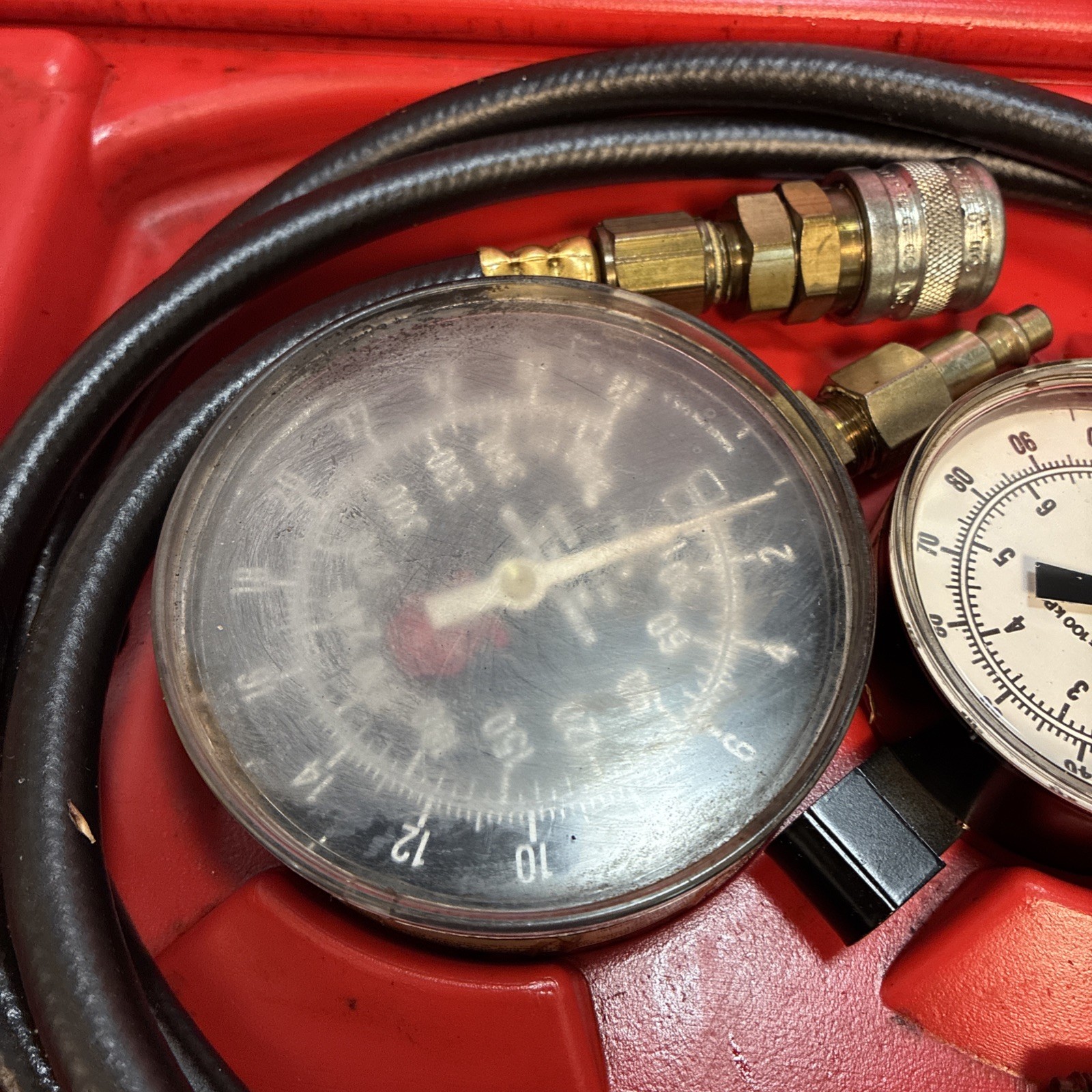 Matco Tools Transmission and Engine Oil Pressure Gauge Set Pre-owned ATG5K