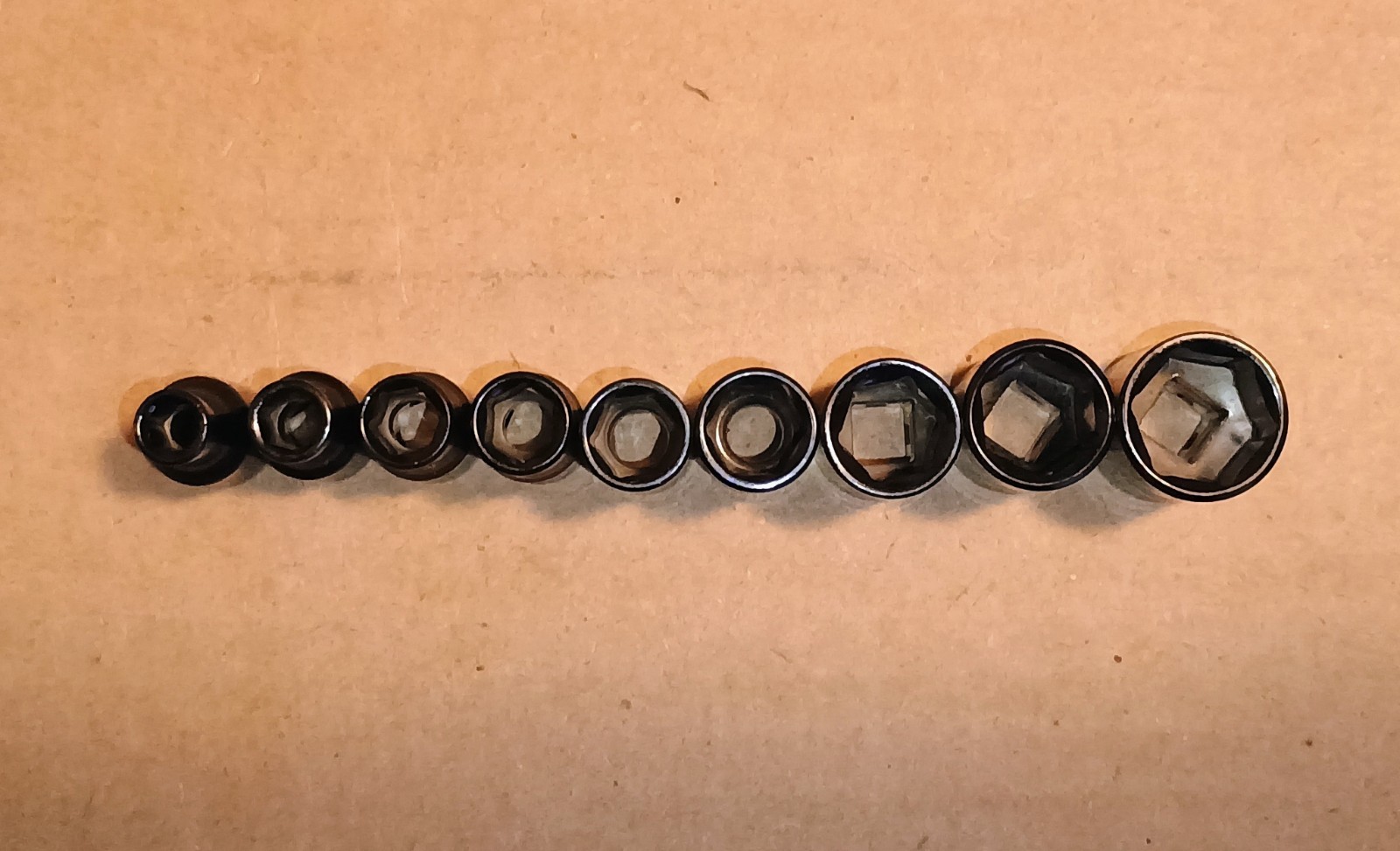 Stanley Black Chrome 9 Piece Shallow Short SAE 6 Point Socket Set For 1/4″ Drive