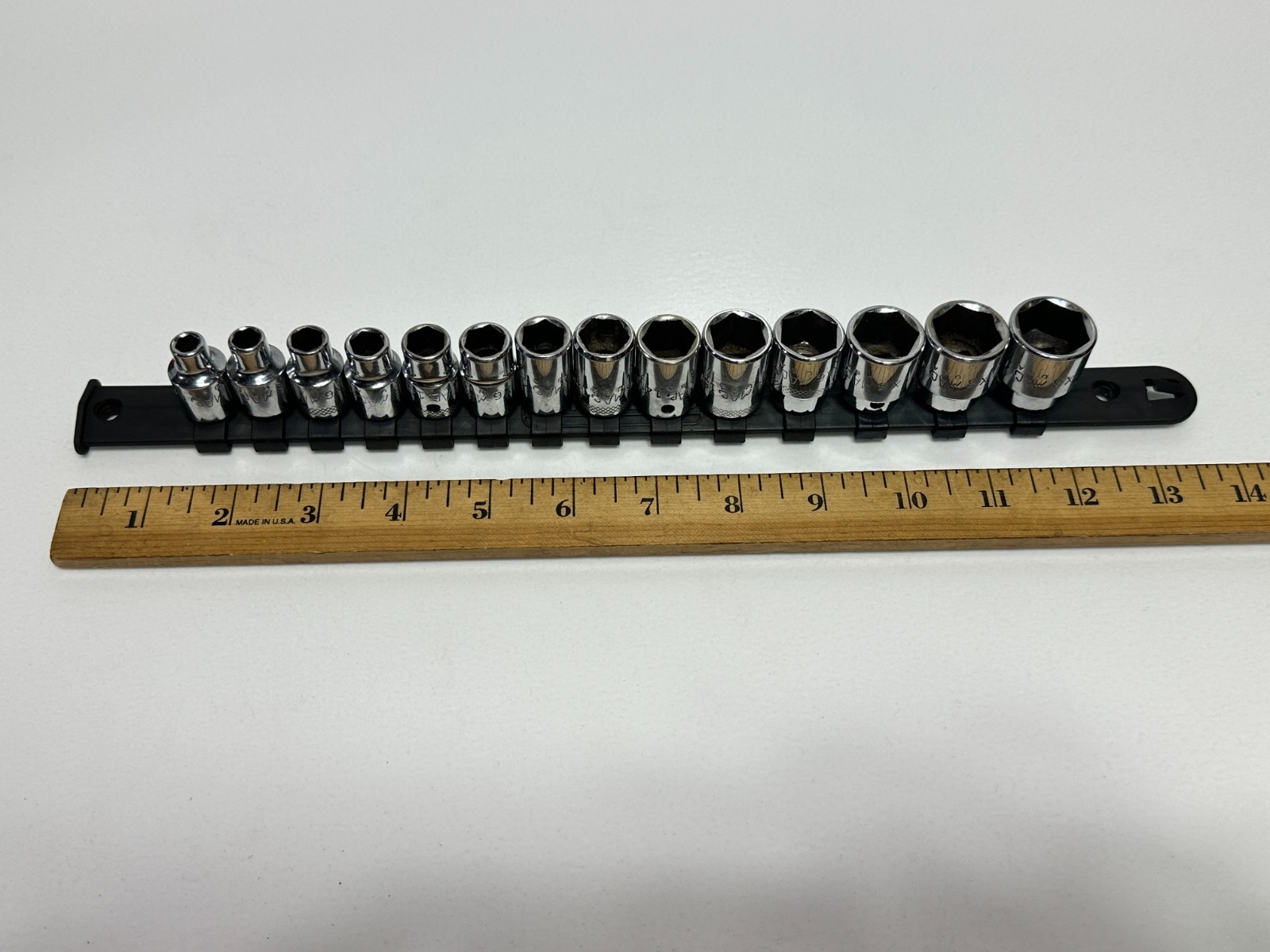 MAC Tools USA SXM146TR 3/8″ Drive 14pc Metric 6mm to 19mm Socket Set, 6 Point