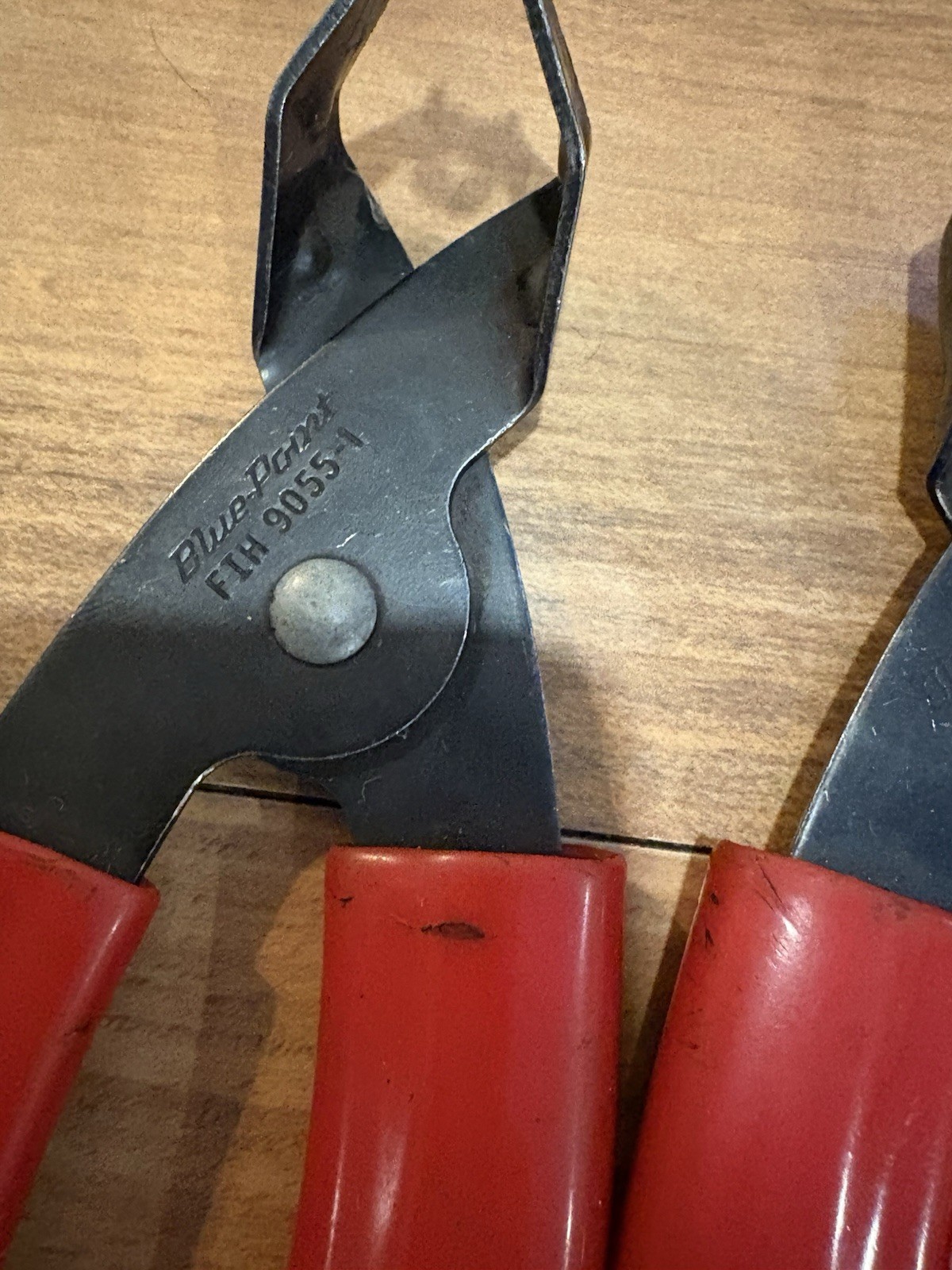 Blue Point FIH9055-1, 9055-2, 9056-1,9056-2 Fuel Line Disconnect Pliers