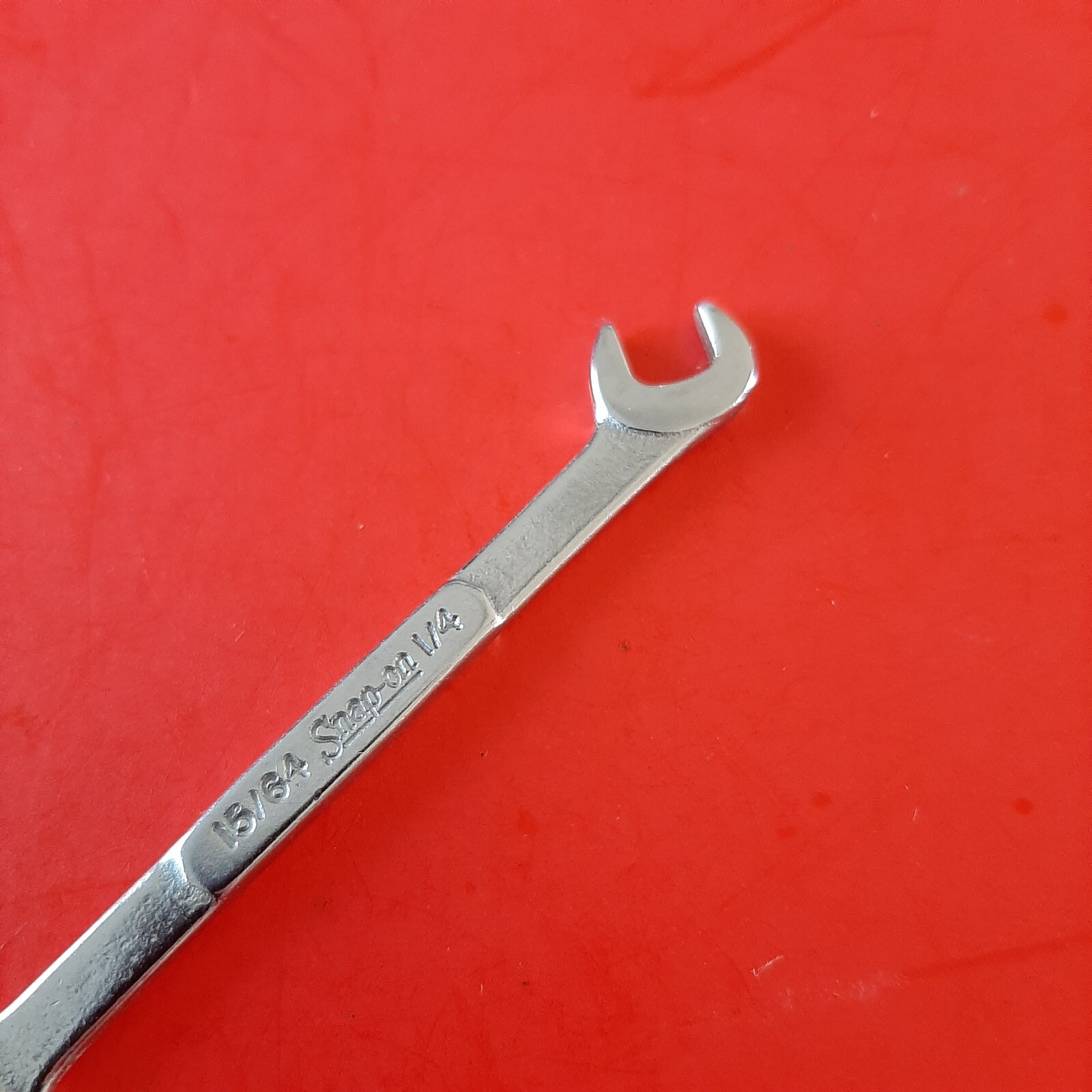 Snap-on Tools USA 15/64″ x 1/4″ SAE 4 Way Angled Ignition Wrench DS1516