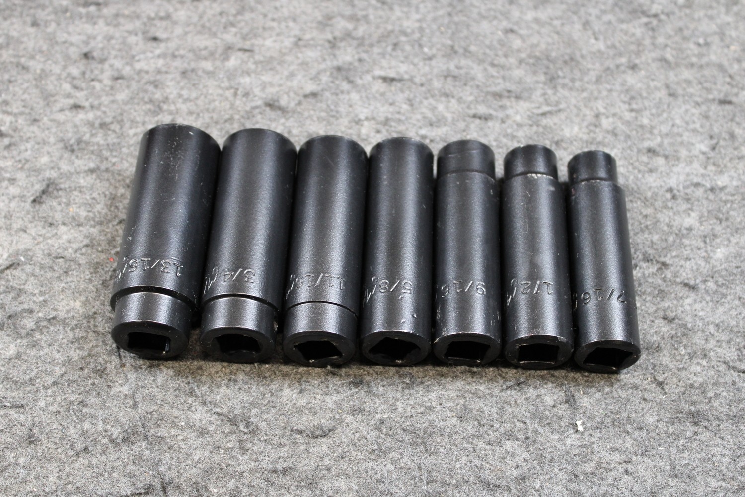 Mac Tools 13pc Deep SAE Impact Socket Set w/ Carrier Tray (452534)