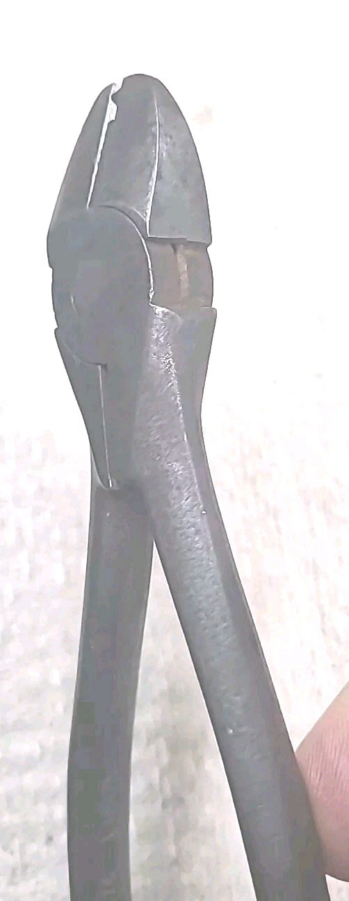 SNAP-ON TOOLS 7″ SPRING HOSE RING CLAMP CUTTING PLIERS A174 – USA Made CUTTERS