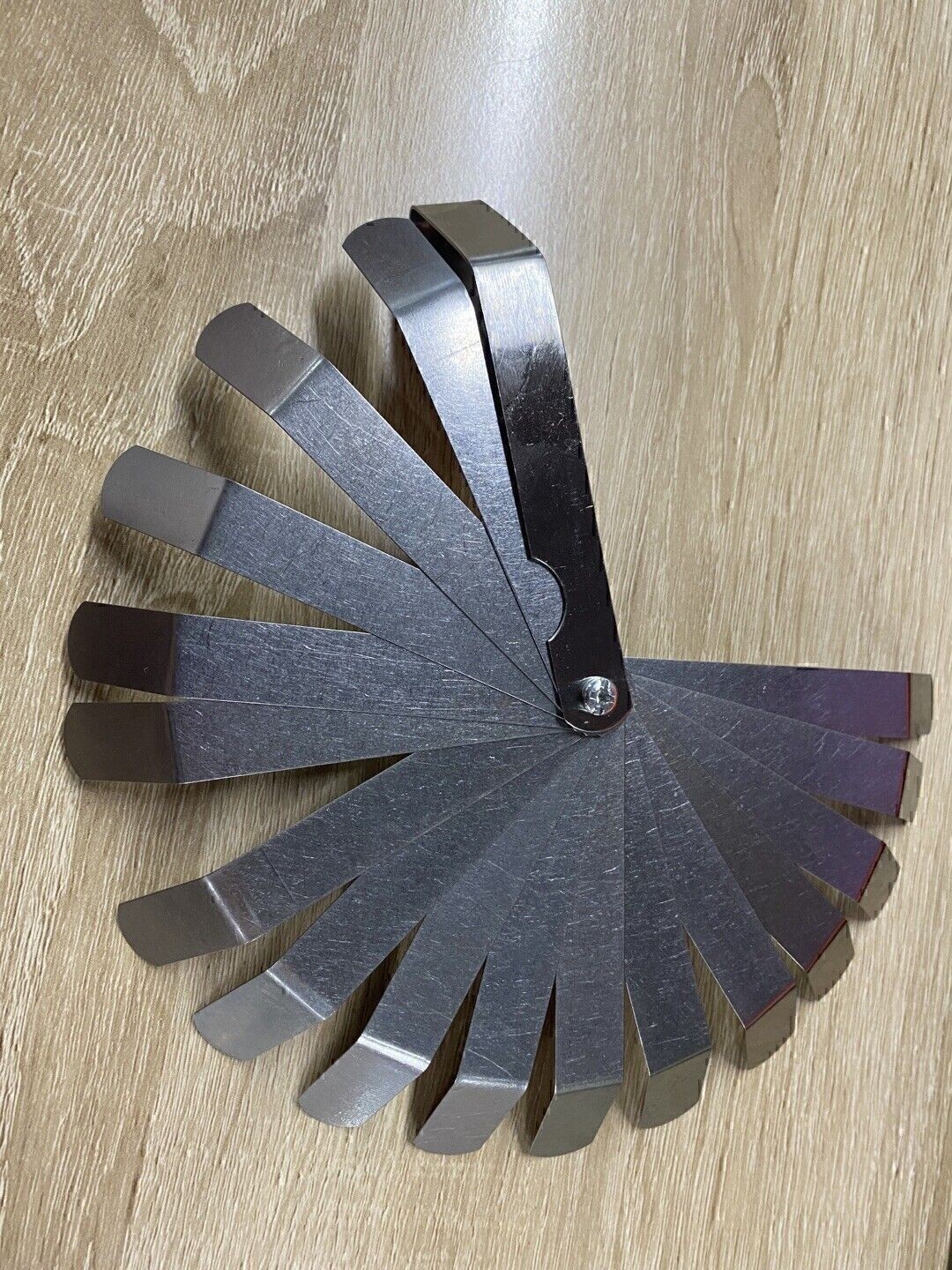 Universal Feeler Gauge 16 Blades Dual Marked Gap Measurement Stainless Steel Set