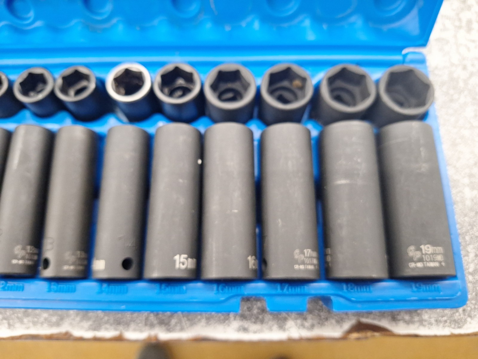 Grey Pneumatic 1226M 3/8″ Dr 26 Pc Metric Standard Deep Master Impact Socket Set