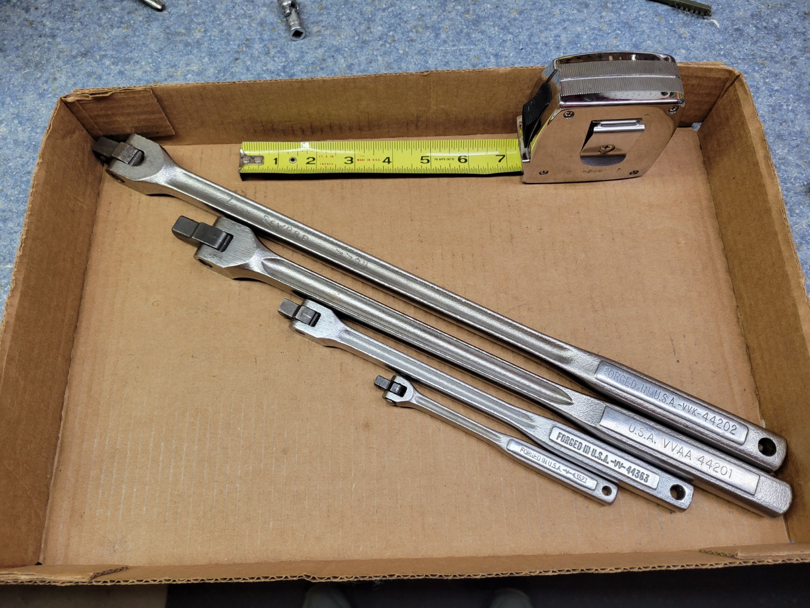Craftsman USA 4-Piece Breaker Bar Set 1/4 + 3/8 + 1/2″ + 1/2″ long