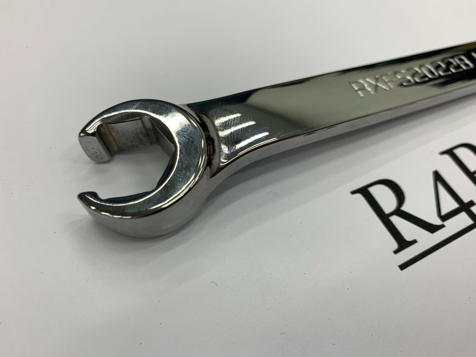 Snap-On Tools USA NEW 5/8″ 11/16″ SAE Double Flare Nut 6pt Line Wrench RXFS2022B