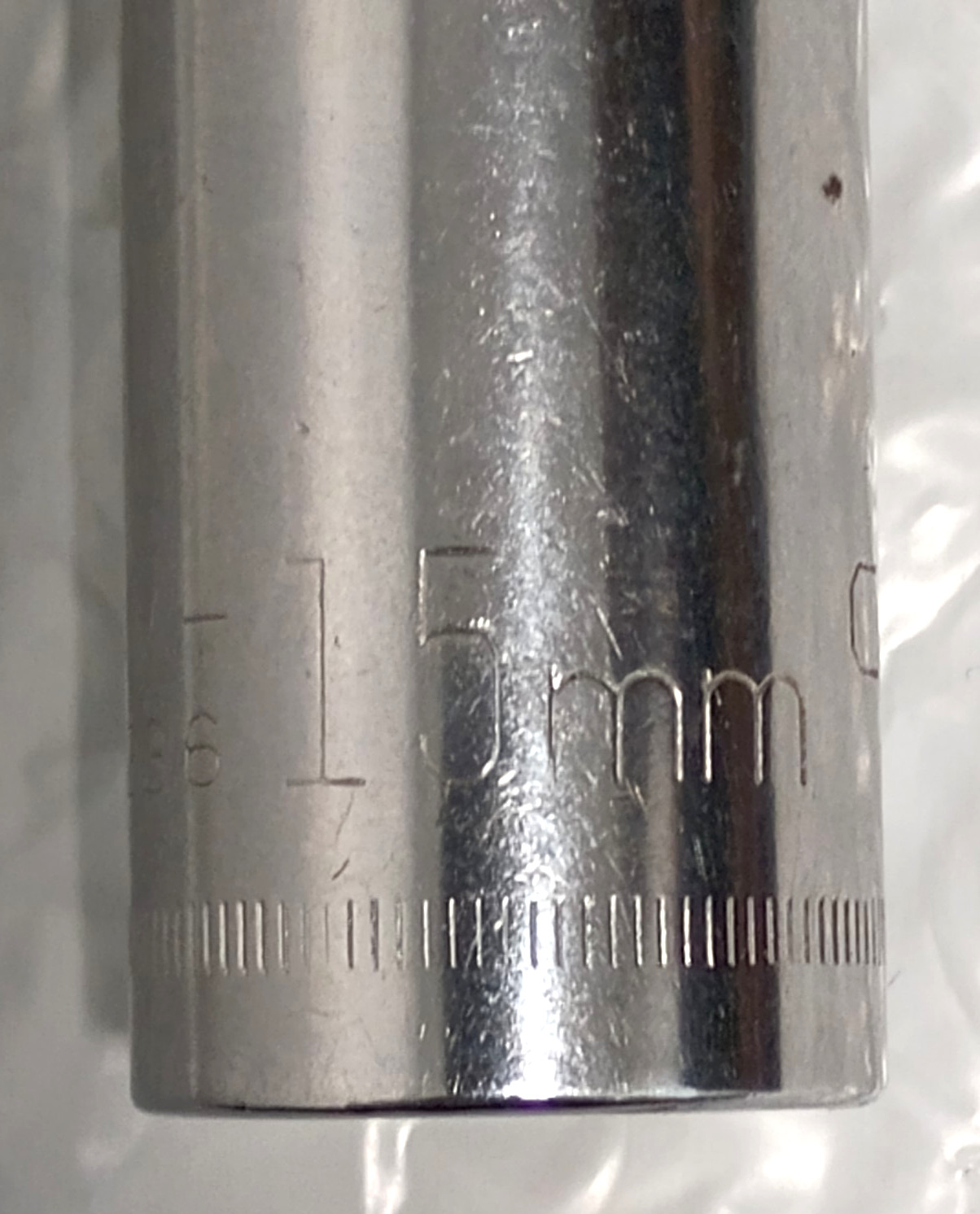 CRAFTSMAN TOOLS USA VV44236, 1/2″ DRIVE, 15MM. SOCKET, SHALLOW, 12 POINT.