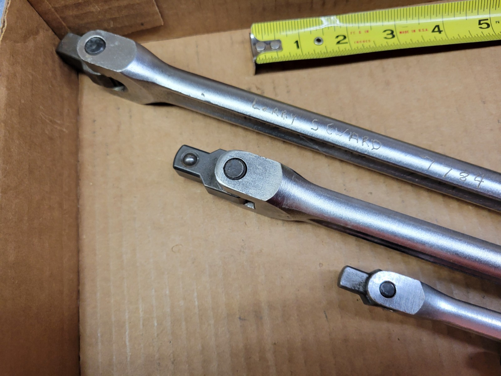 Craftsman USA 4-Piece Breaker Bar Set 1/4 + 3/8 + 1/2″ + 1/2″ long