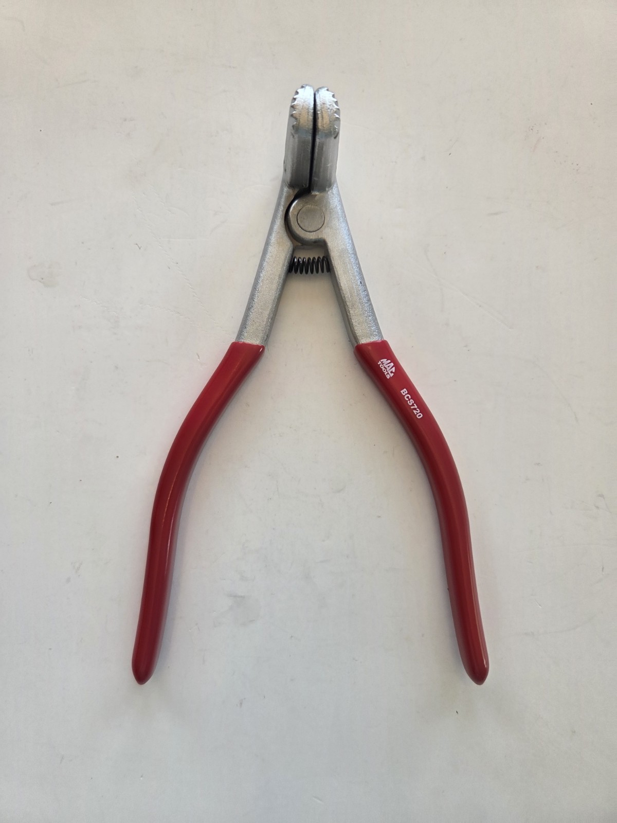 NEW Mac Tools Insulated Spring Loaded Battery Terminal Spreader Pliers