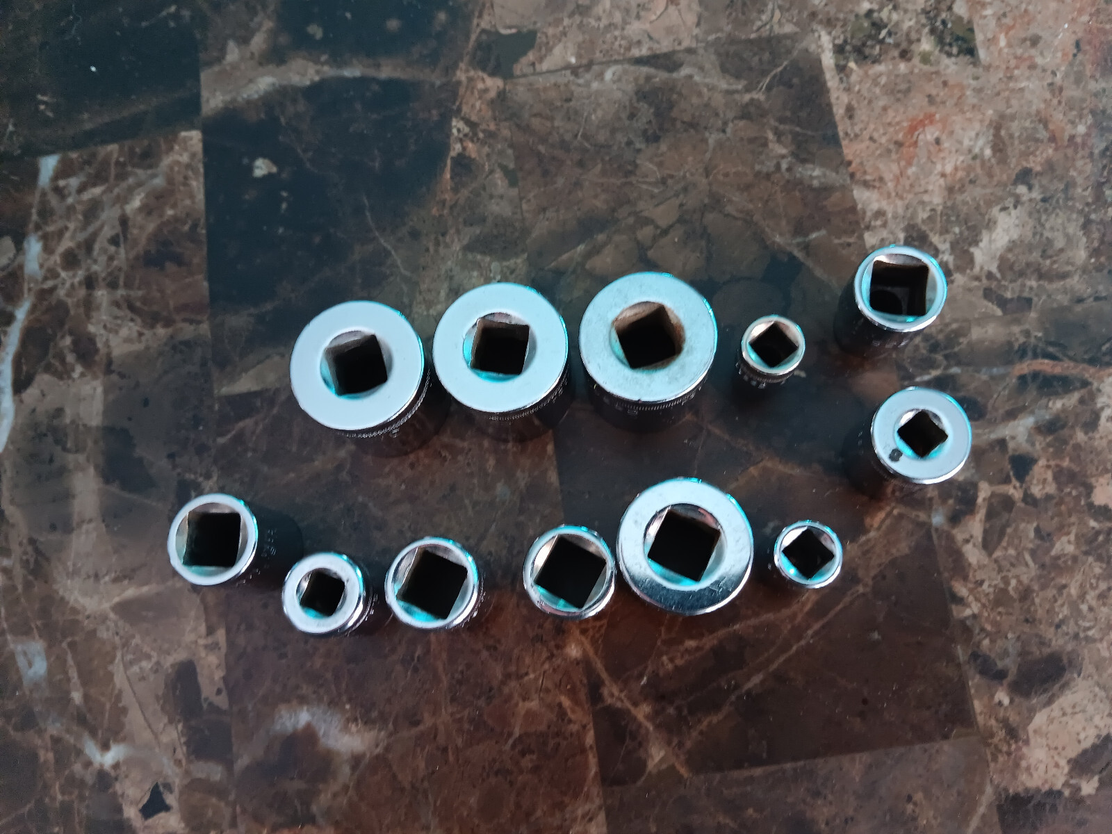 lot of Easco drive socket 12 pieces three of them are 3/4 (52 3124)
