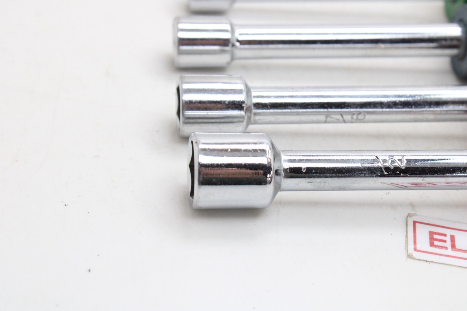 Unbranded Set of 5 Nut Drivers 1/2″ – 5/16″ Multi Color Hard Plastic Handles