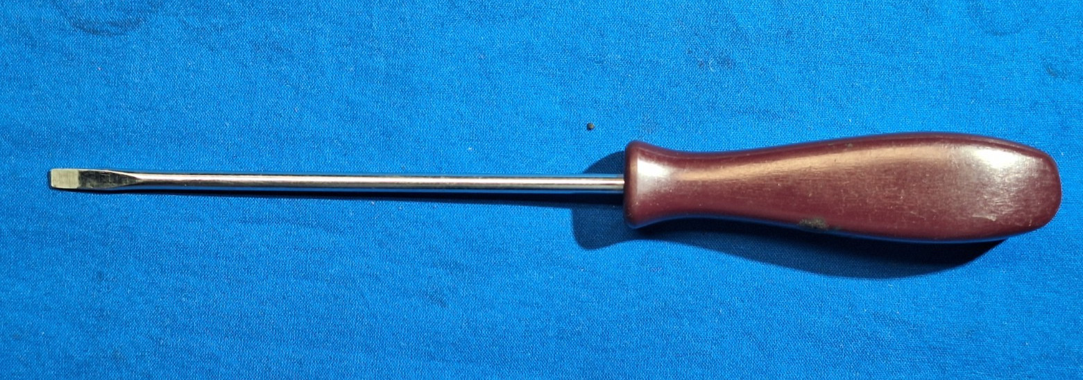 Vintage Maroon Handle Matco tools SDMC6 9-1/2″ long 3/16″ flat blade screwdriver