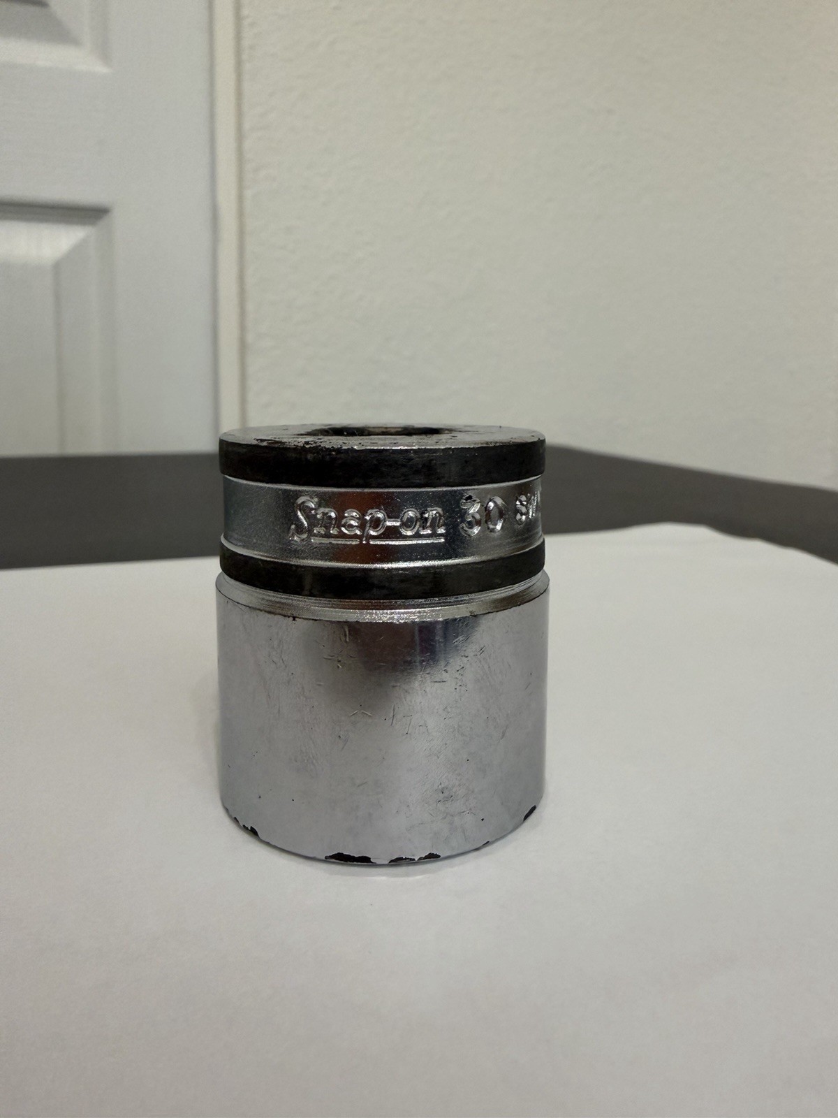 Snap-On USA 1/2″ Drive 30 MM Banded 12-Point Shallow Socket SWM301