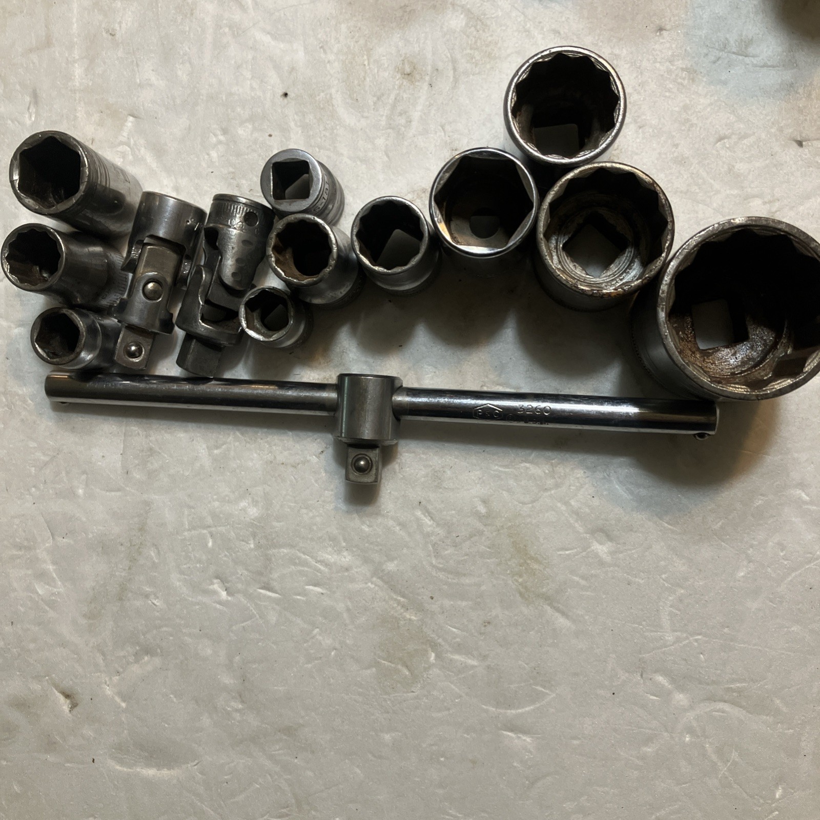 Mixed Lot of Snap On-Mac-Matco/SK-p&c Sockets & Other Tools 14 pieces
