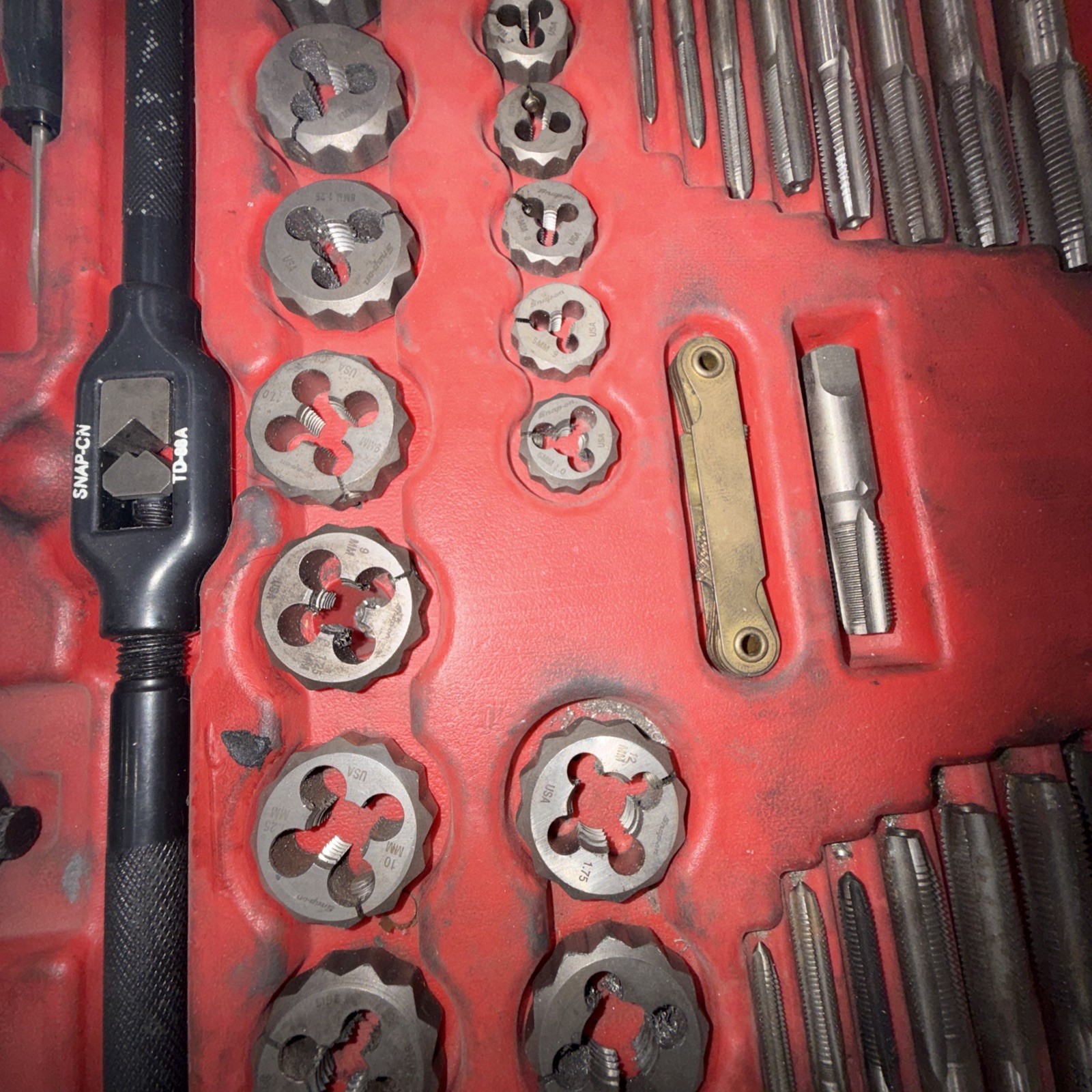 Snap-on TDTDM500 76-piece Tap and Double Hex Die Set ,6mm Replaced With Mac