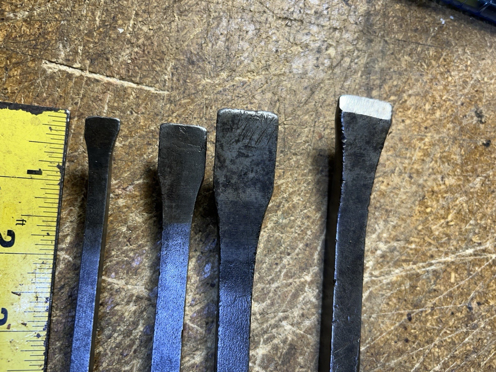 Snap On 4pc Black Hard Handle Prybar Set SPB24 SPB18 SPB12 SPB8