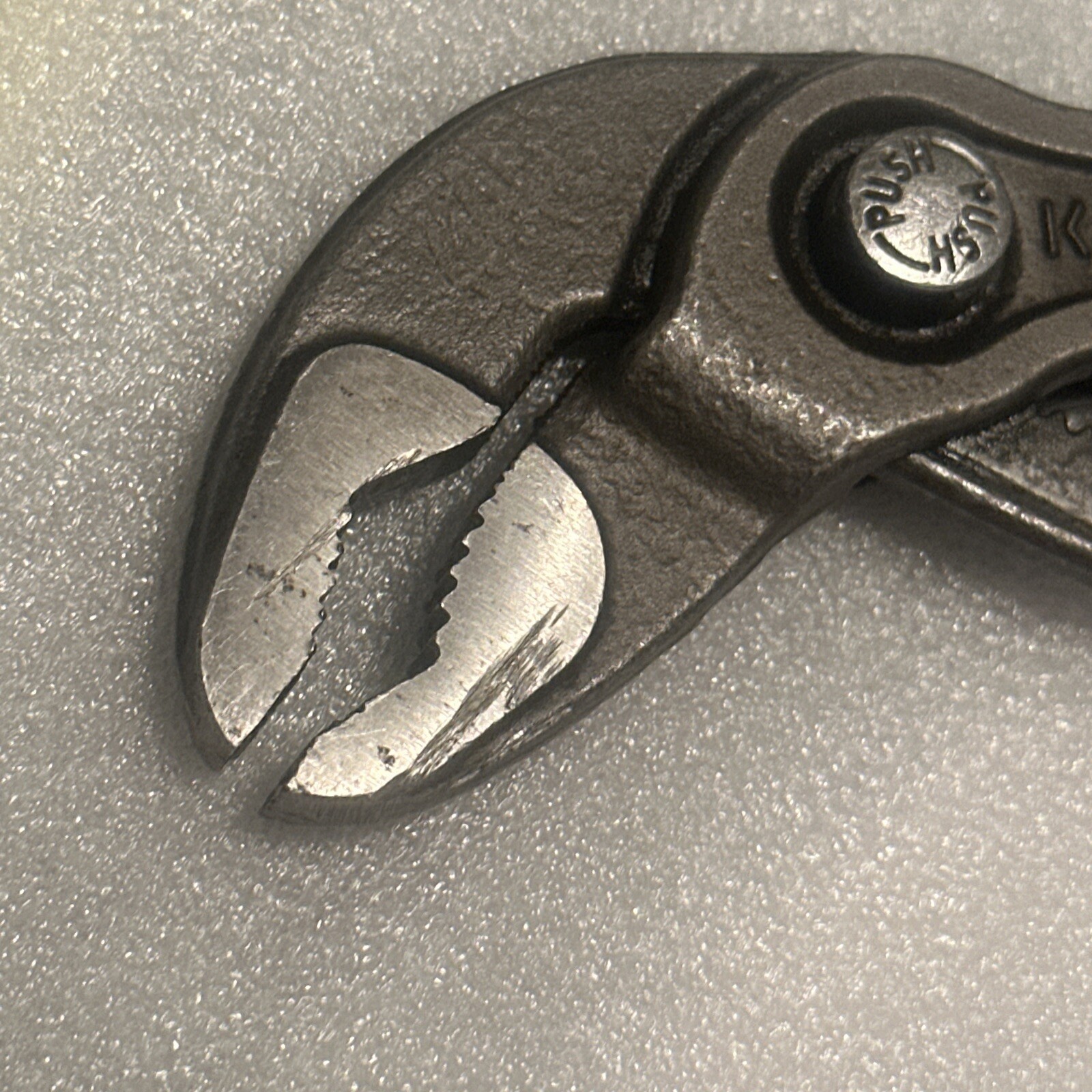 Mac Tools P10C Cobra Self-Gripping 10in Pliers