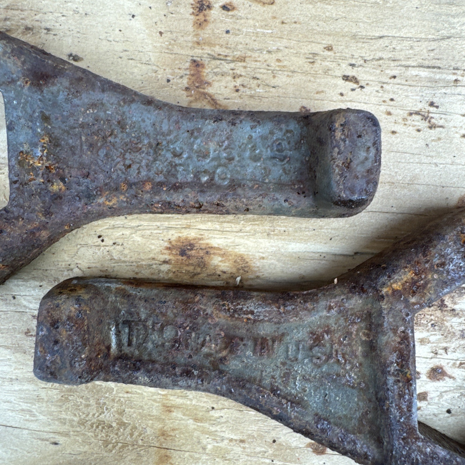Ken-Tool 30610 porkchop TX10 cap nut wrench 35mm Ken-Tool cap nut wrench – Lot 2
