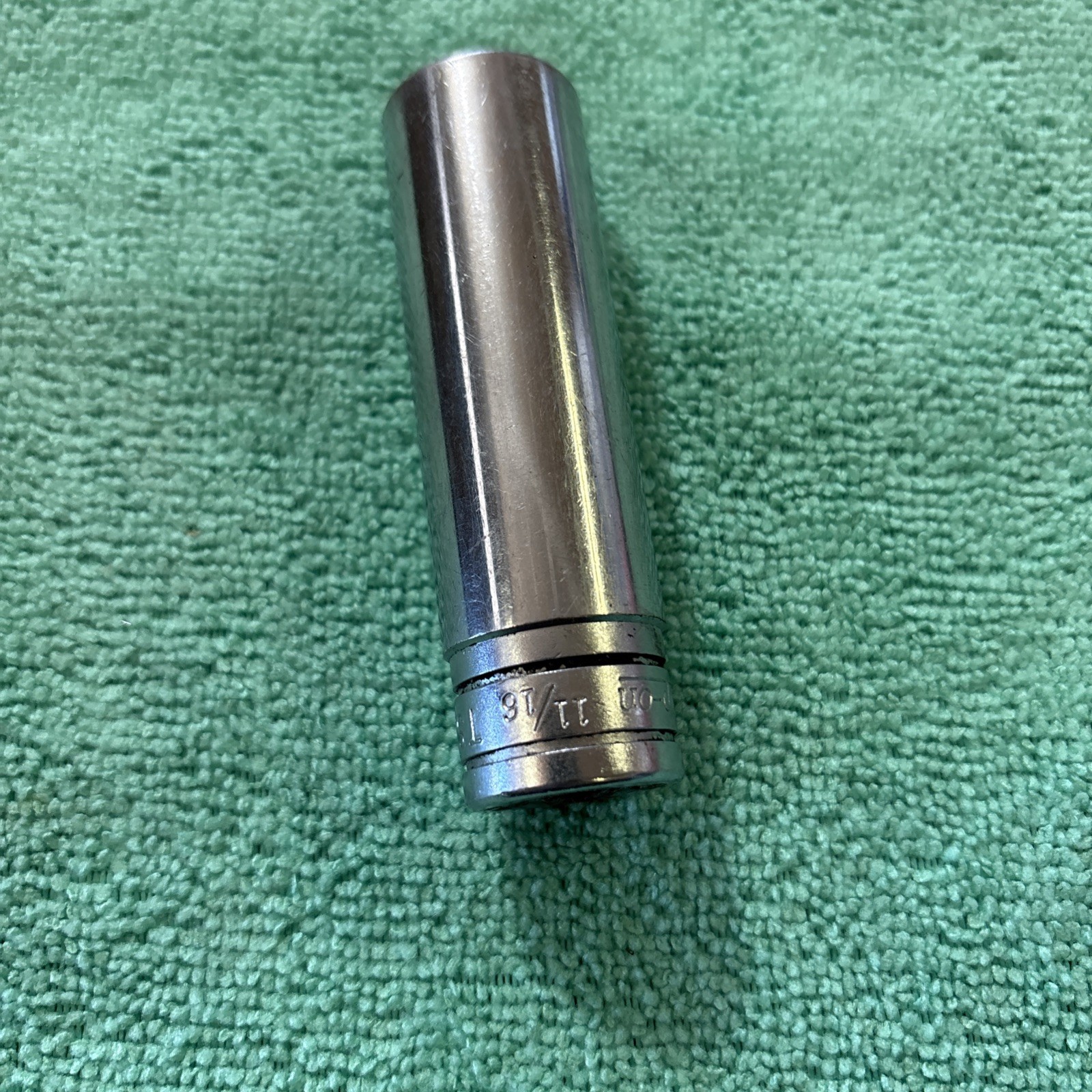 Snap On Tools TS221 11/16″ SAE Flank Drive Deep Socket 1/2″ Drive 6 point USA