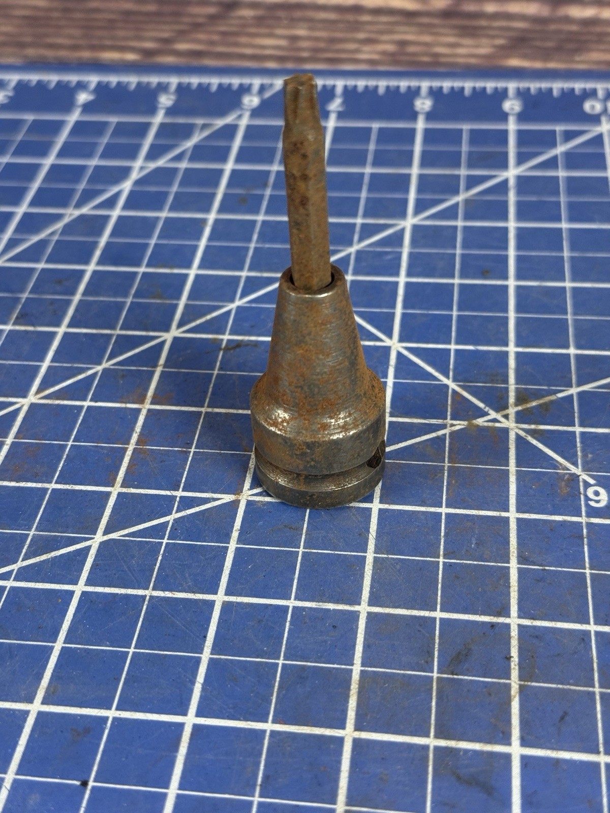 858 Apex 1/2» Square Dr. 1/4” Hex Bit Holder