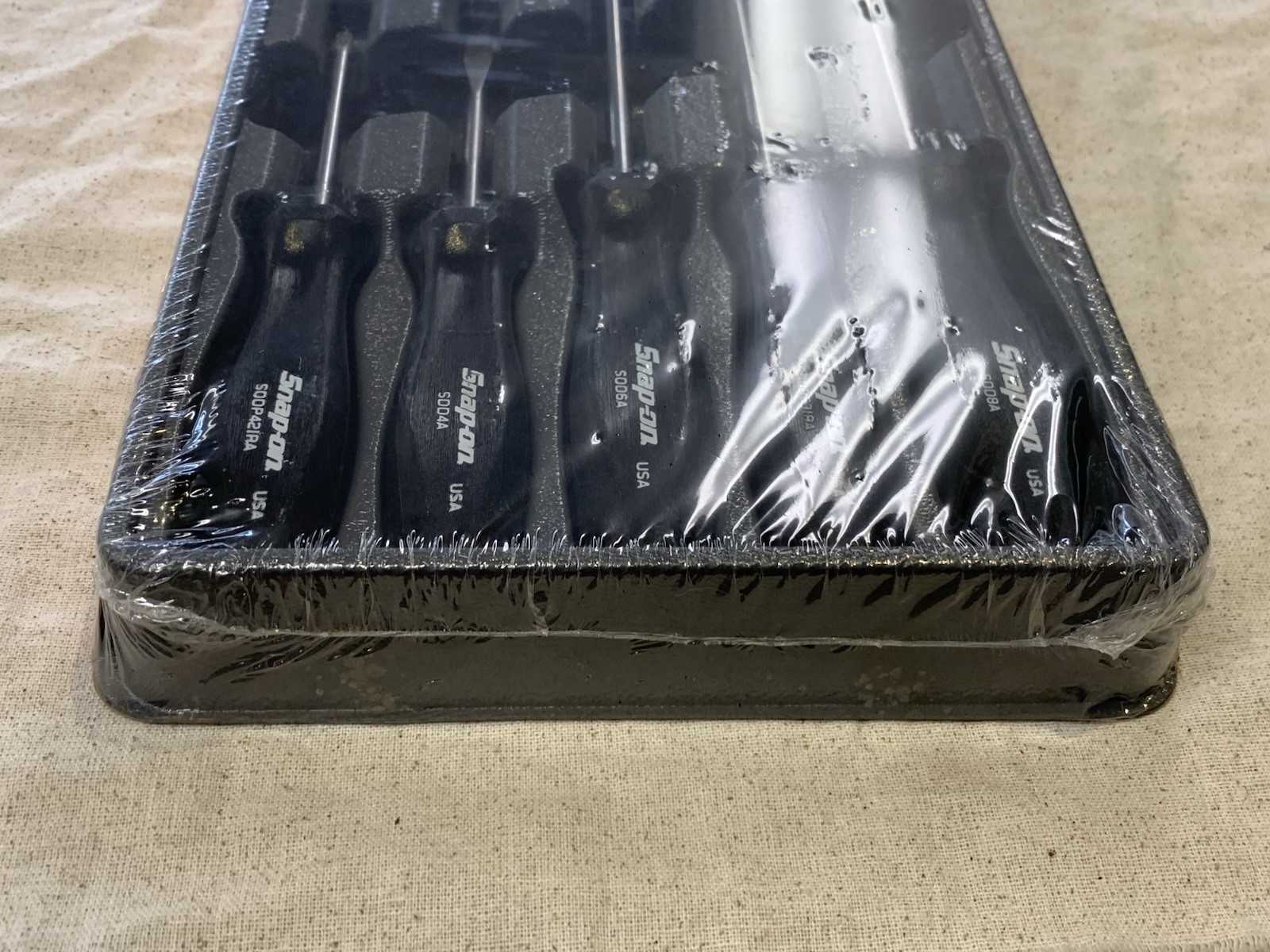 New Snap-on™ Black Hard Handled 7-piece Screwdriver Set SDDX70A #15083