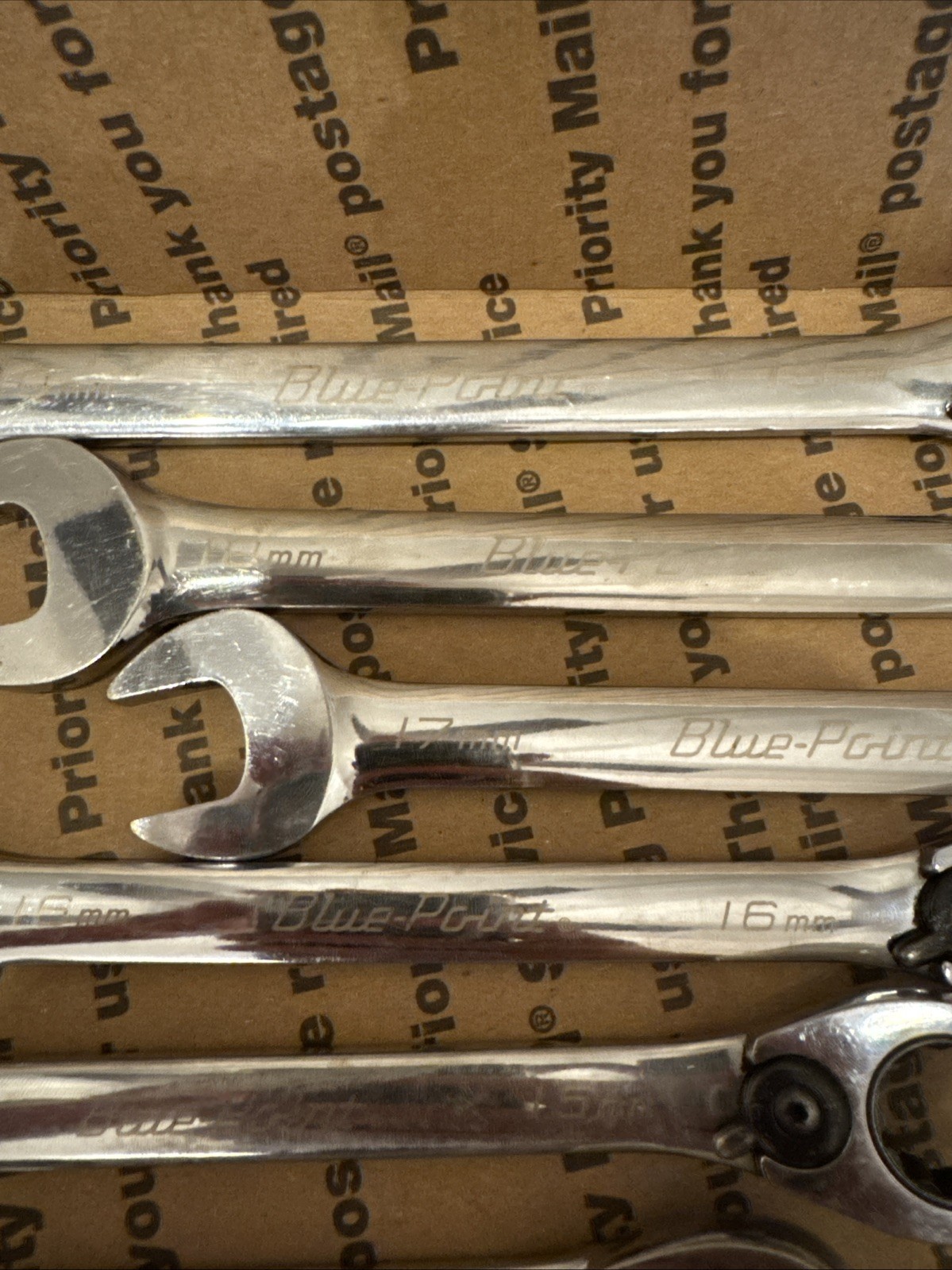 Blue Point 12 Pc Metric Reversible Ratcheting Wrench Set 8-19mm BOERM712