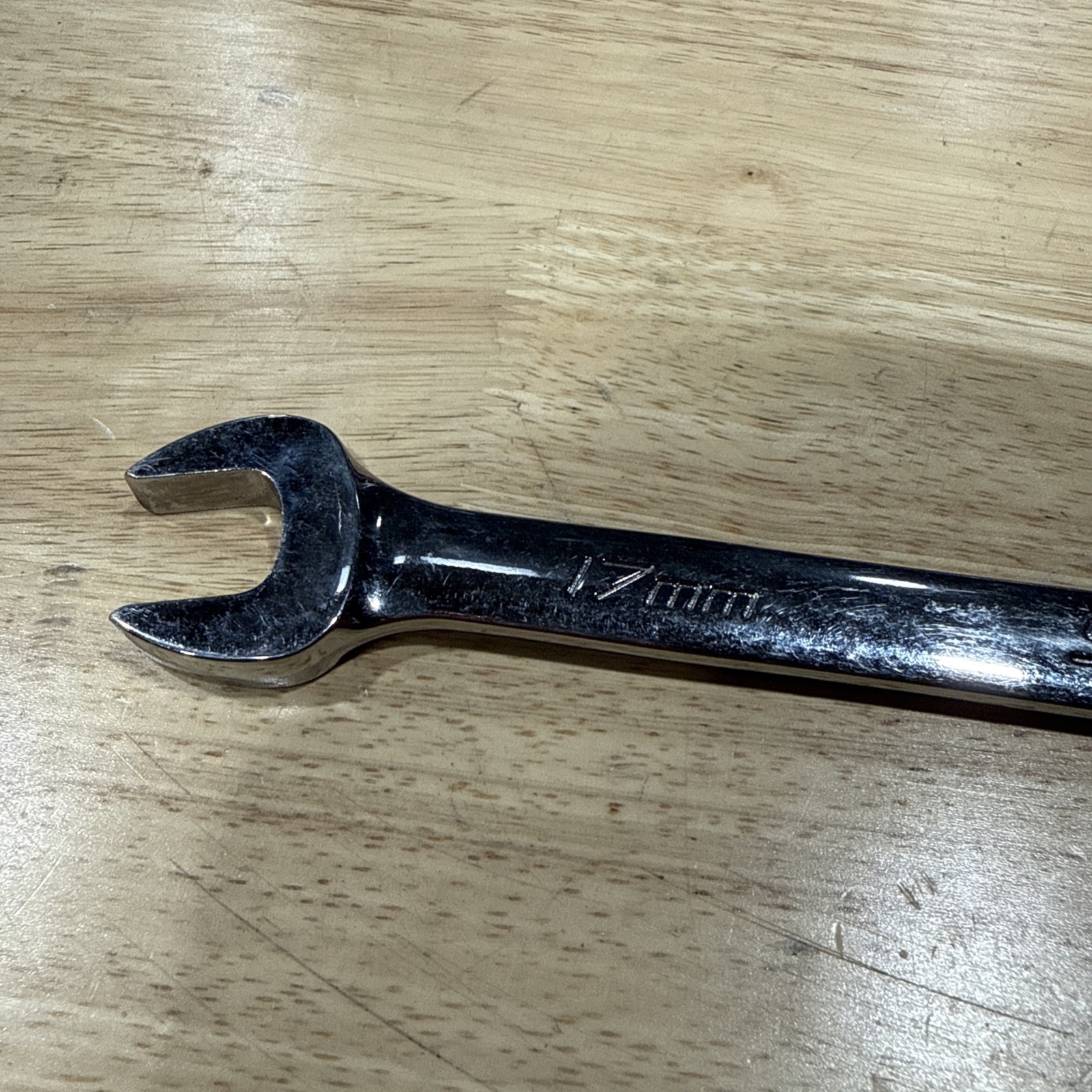 Snap On 17mm Metric Combination 12 Pt 10″ Wrench Model OEXM170B Made USA Used