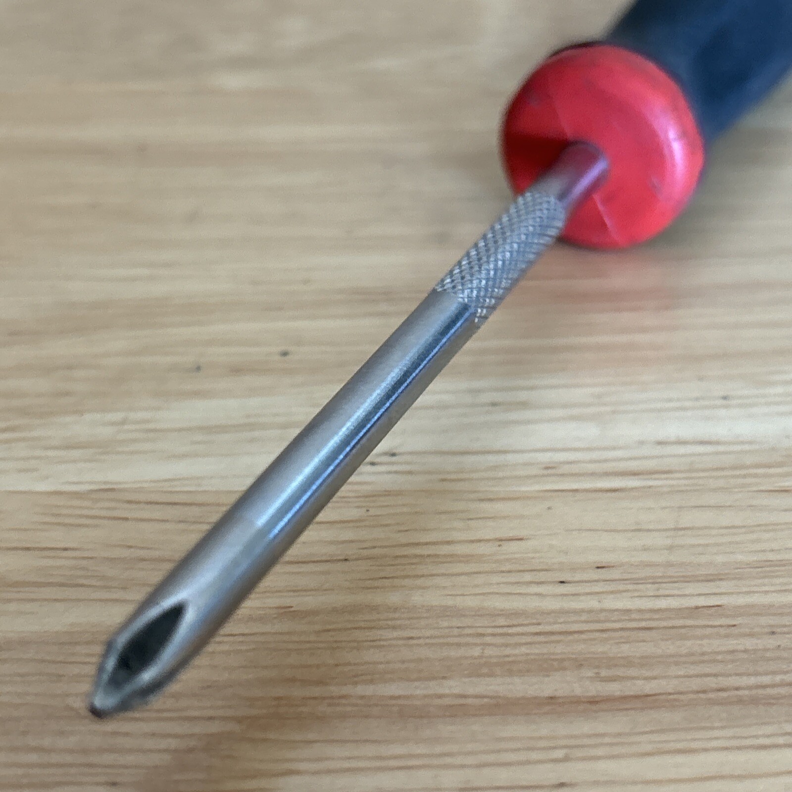 Snap On No 1 Mini Phillips Screwdriver Knurled Shank Soft Handle SGDP301A