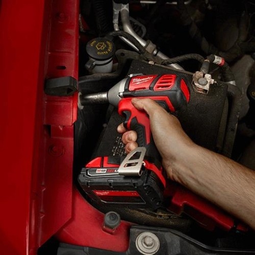Milwaukee 2658-20 M18 18V Lithium-Ion Cordless 3/8″ Impact Wrench