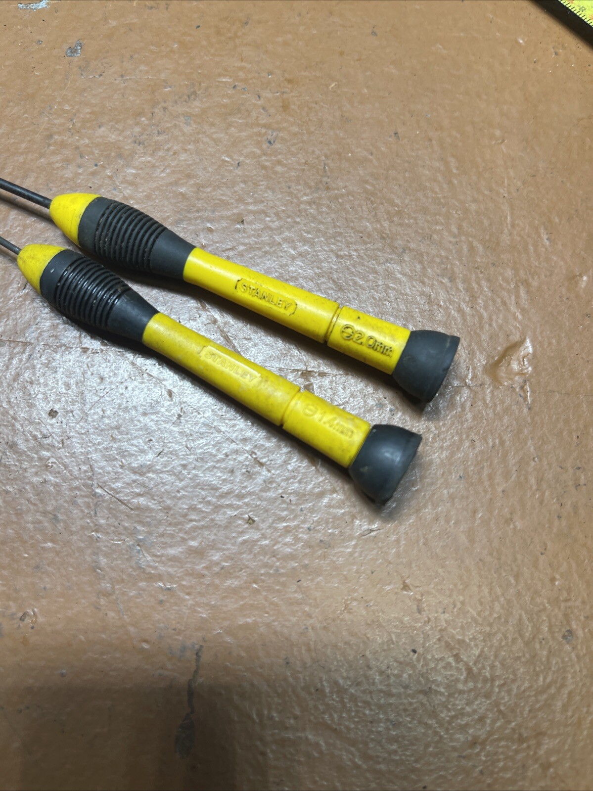 Stanley Tools 2 Piece Metric Precision Mini Screwdriver Set Watch Camera Repair