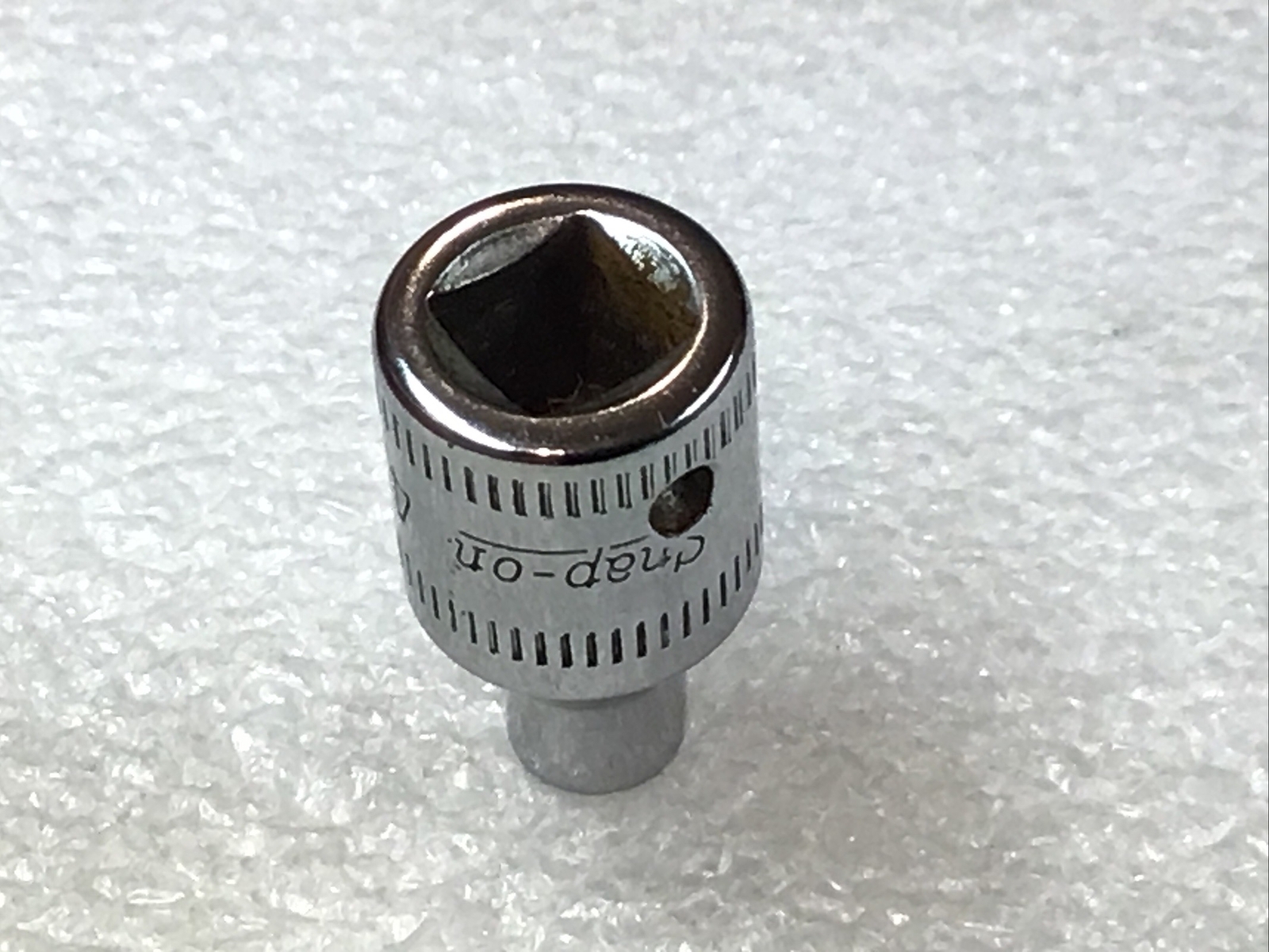 Snap-On TMM4 – 4mm , Metric, Chrome, 1/4″ Dr., Standard Socket, 6 Pt.-USA-NICE