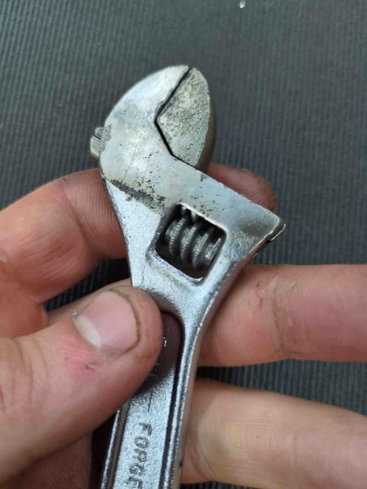«INDESTRO SUPER» U.S.A. #3586A 6″ FORGED ALLOY STEEL ADJUSTABLE END WRENCH.