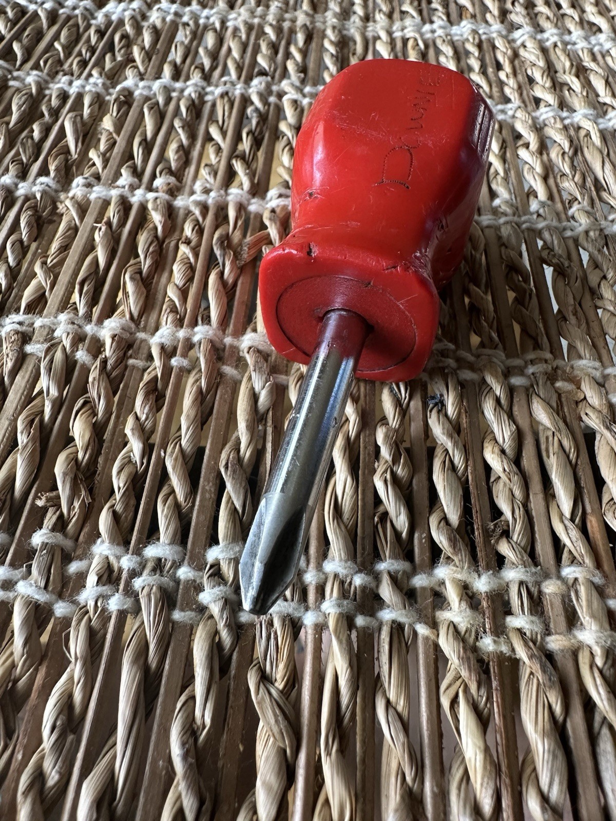 MAC Tools Stubby Philips Screw Driver. Red Handle. P212
