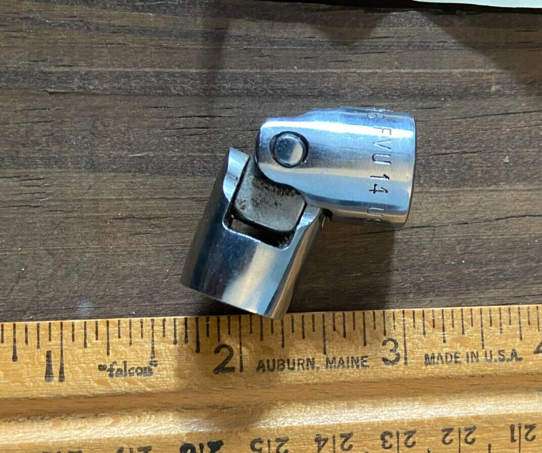 Snap-On 3/8 Drive FVU 14-12 point 7/16 Swivel Socket