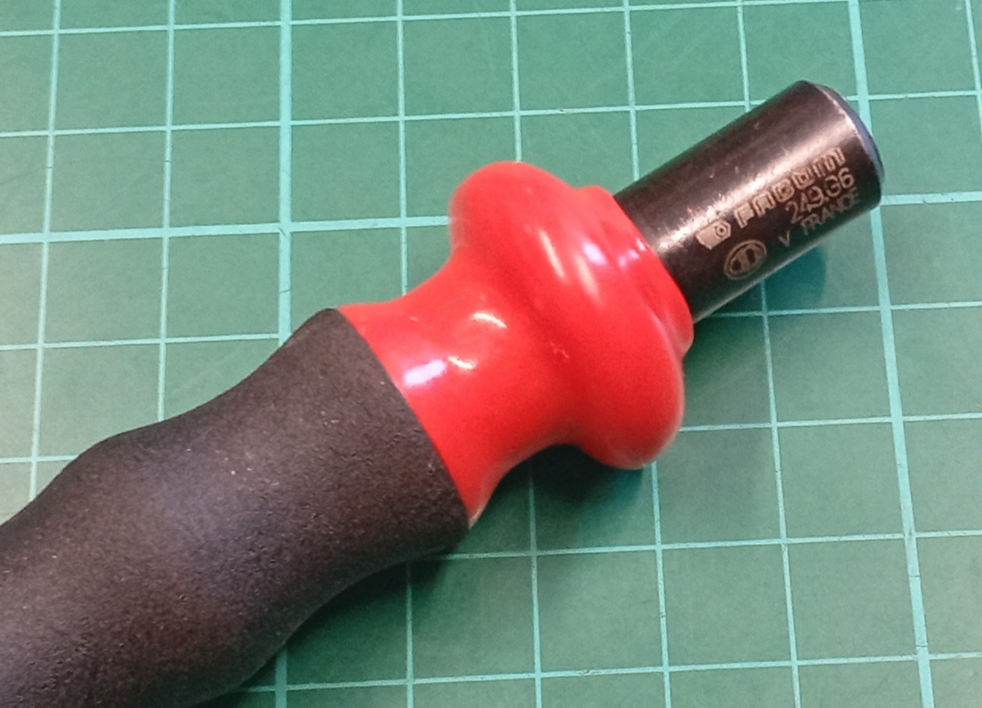 Facom 249.G6 Sheathed 6mm Drift Punch, France