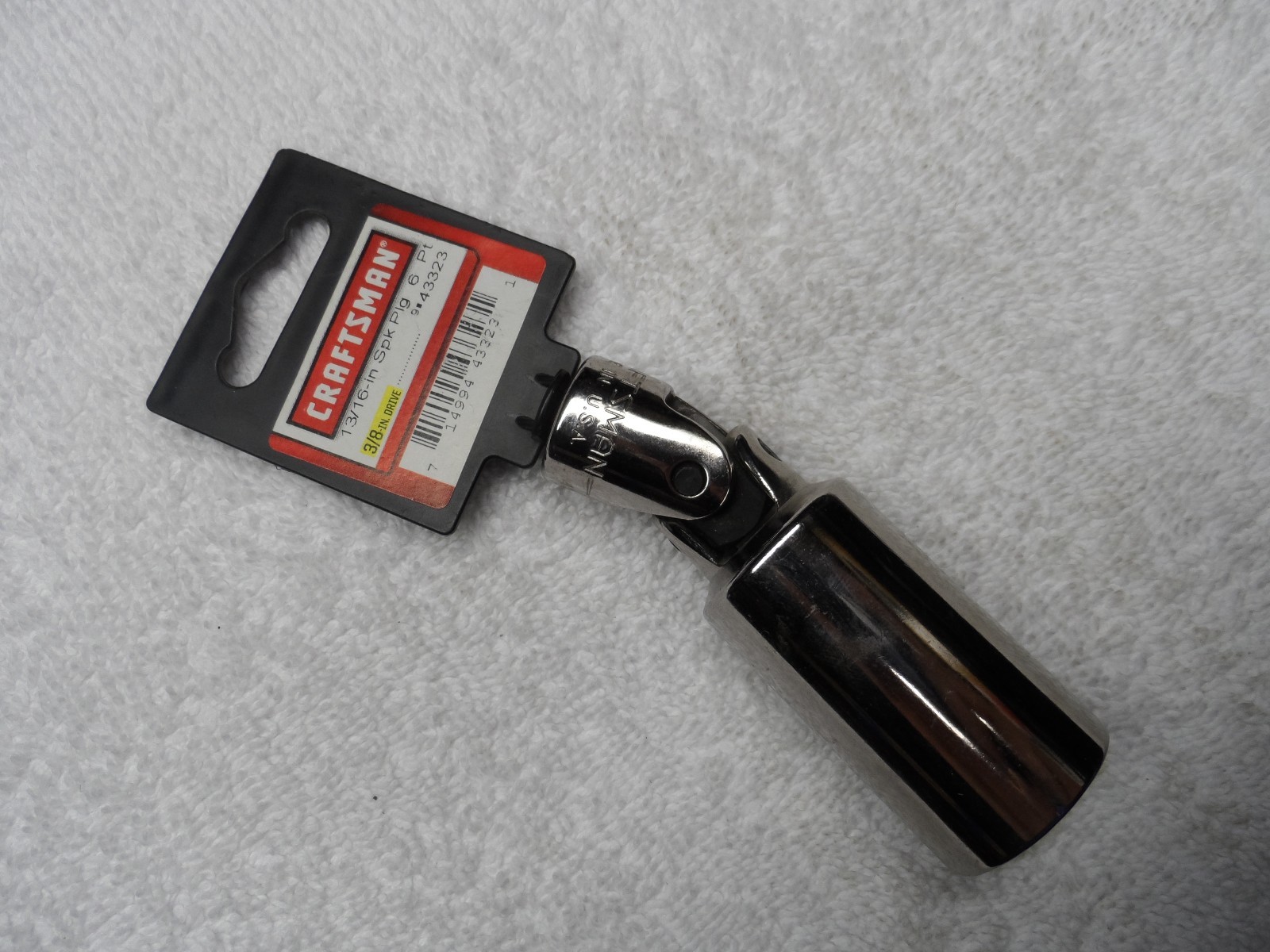 Craftsman 3/8″ Drive Flex Spark Plug Socket, size 13/16″, USA – Part # 43323
