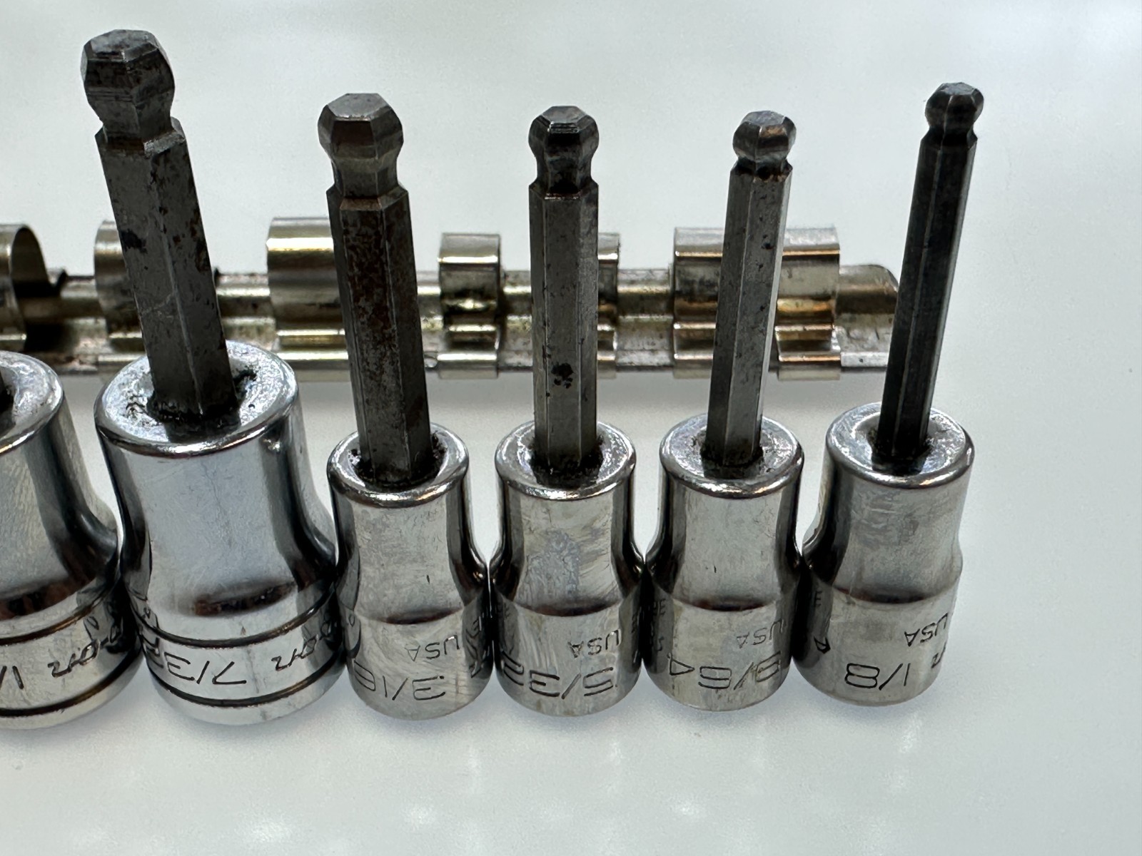 🇺🇸 Snap-on Tools USA 208EFTABY SAE 1/8″ – 3/8″ Ball-End Hex Socket Driver Set