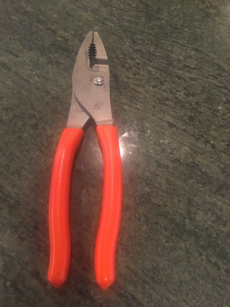 Snap On 137acf 8″ heavy duty talon grip combination pliers orange
