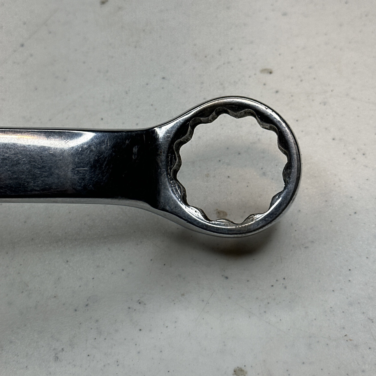 Snap-on XB4042 Offset Box Chrome Wrench 1-1/4in. x 1-5/16in. 12-Pt Snap On USA