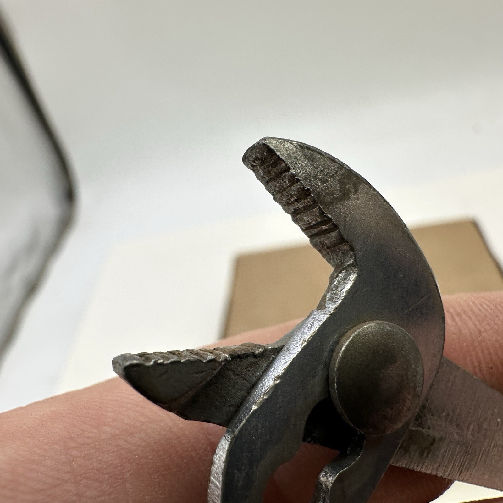 Vintage =CRAFTSMAN= Circle P ℗ Mini Adjustable Slip Joint Ignition Pliers 5″ USA