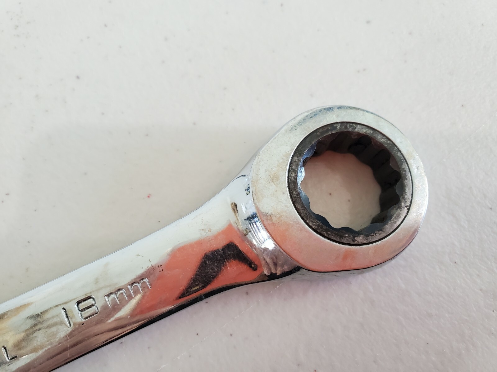 GearWrench 18mm 12pt reversible Ratcheting Wrench