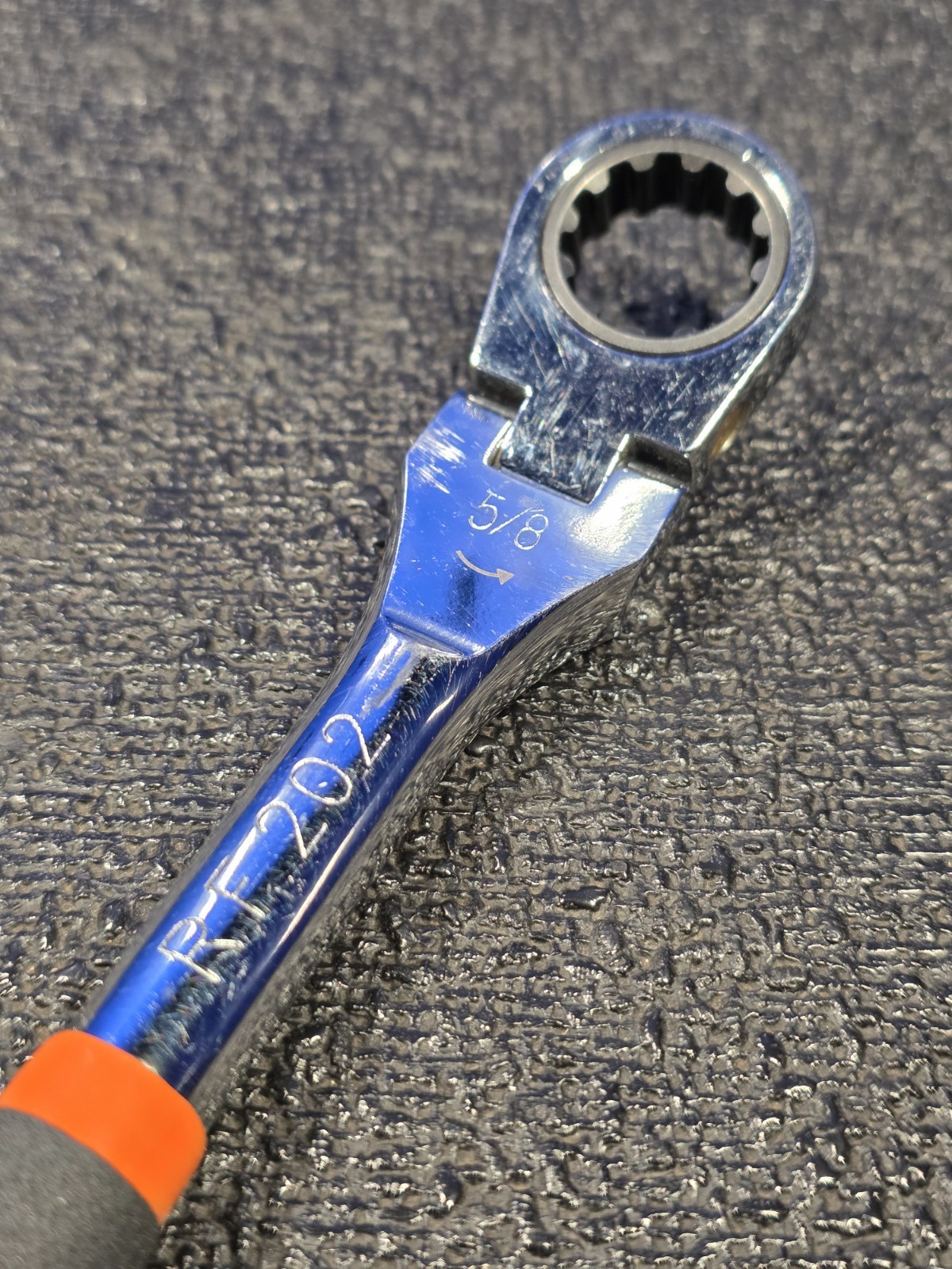 Matco Tools RF202 5/8″ Flex Head 12-Point Spline Drive Ratcheting Box Wrench