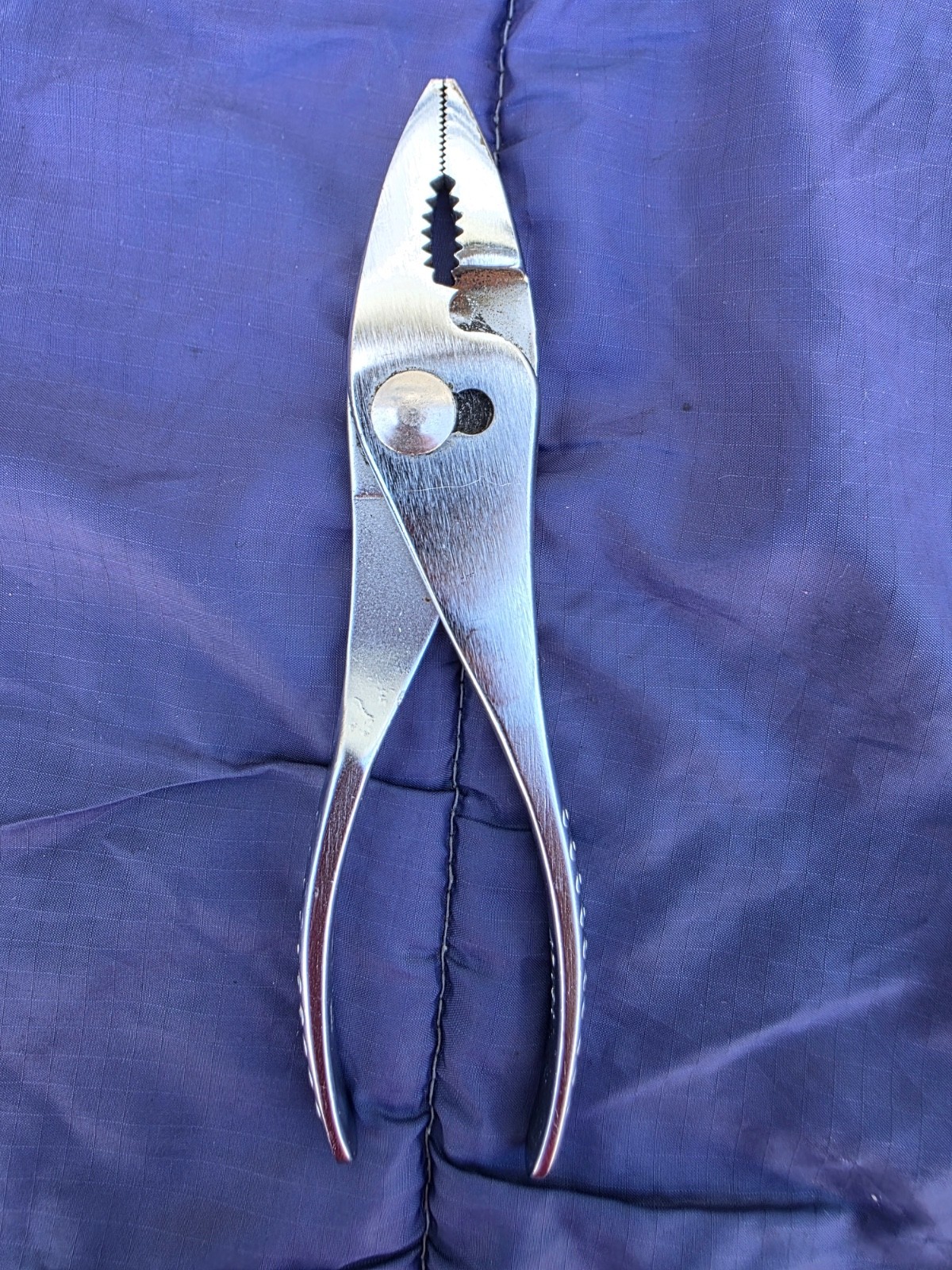 Set of 2 Snap-On Tools Vacuum Grip Pliers, No. 137 & No.47