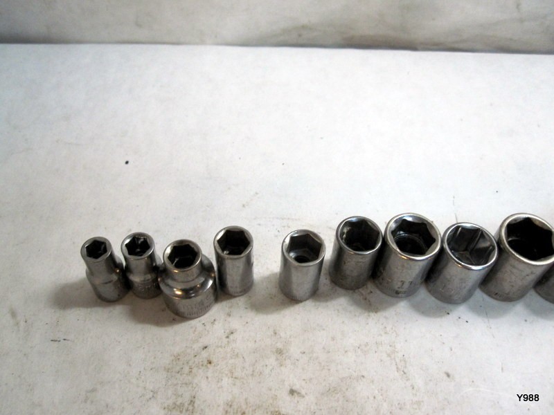CRAFTSMAN set of 16 sockets mix lot see description