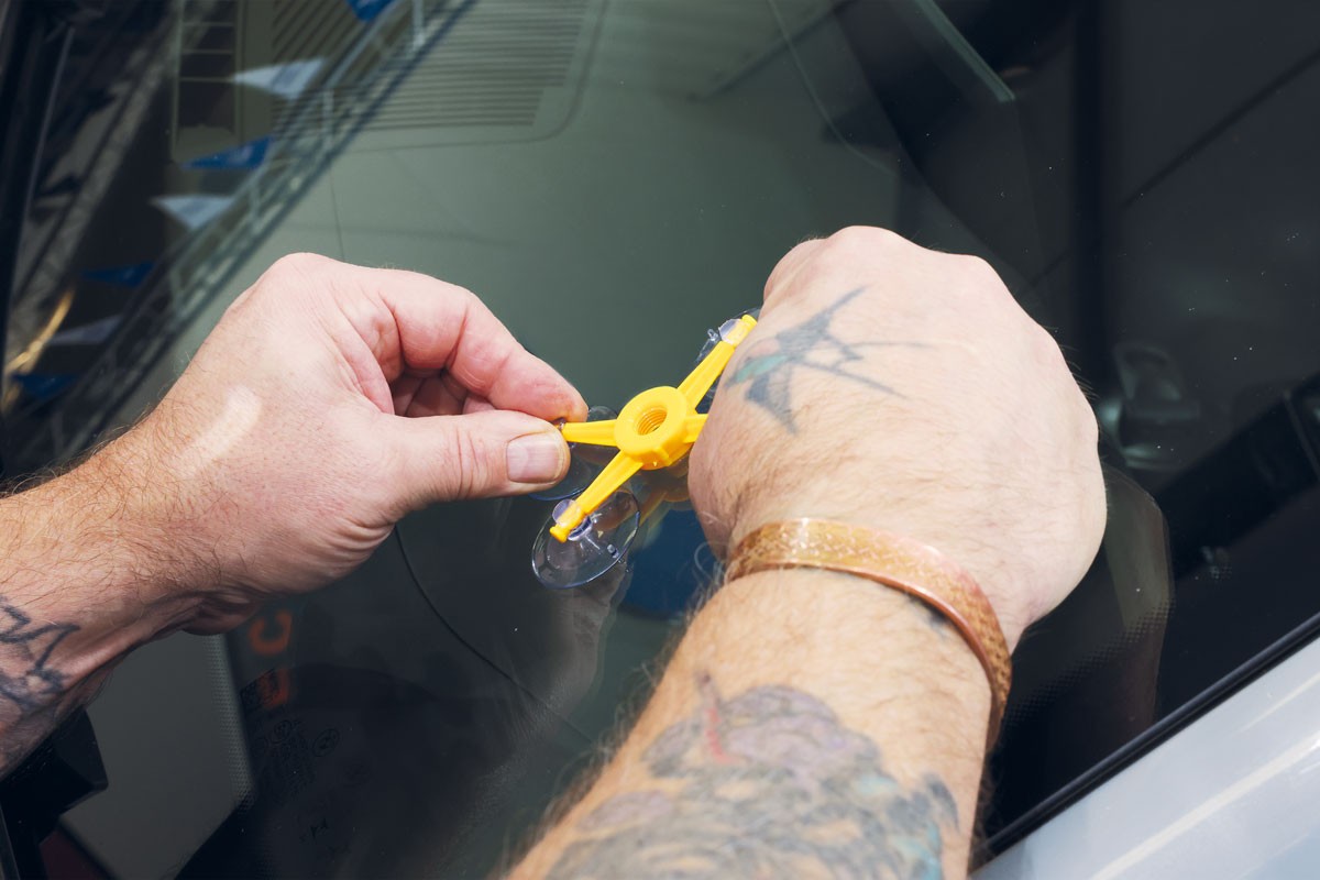 Windscreen Chip Repair Kit UV Resin Lamp Car Glass Crack Fix Tool