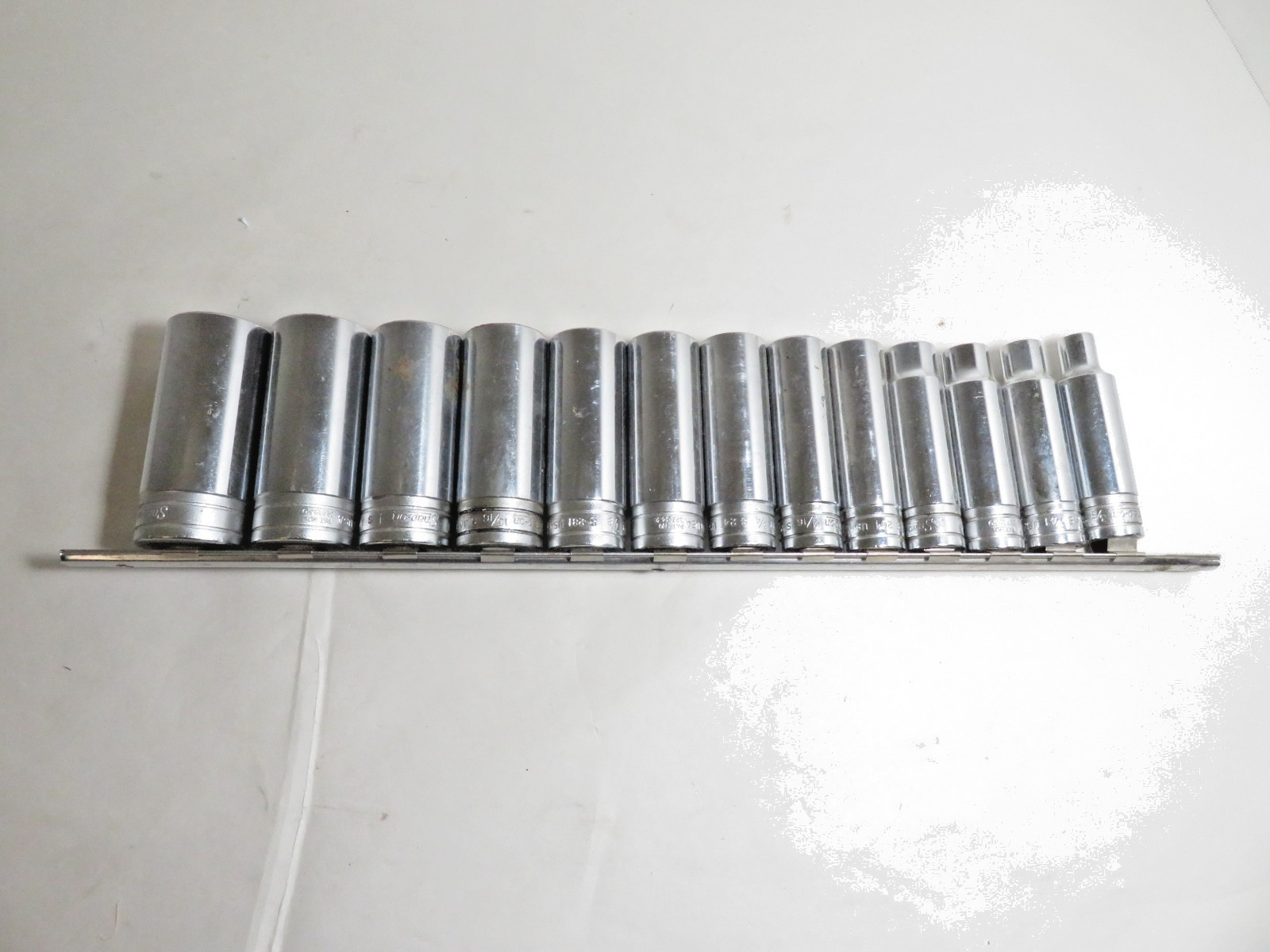 Snap-on 1/2″ Drive Deep Socket Set 13 Pc. SAE 12 Point 3/8″ to 1-1/8″